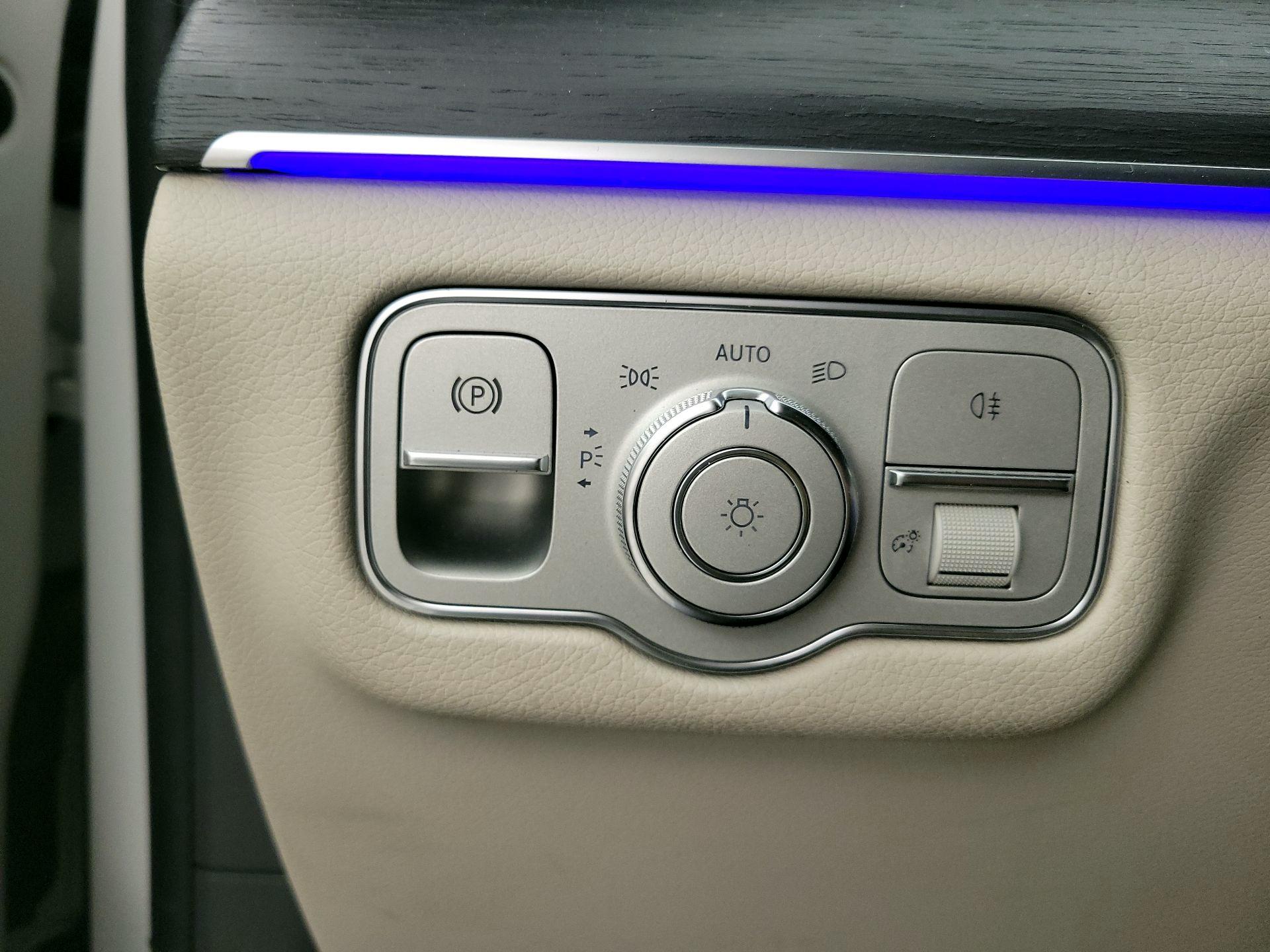 Thumbnail: 2020 Mercedes-Benz GLE - 13