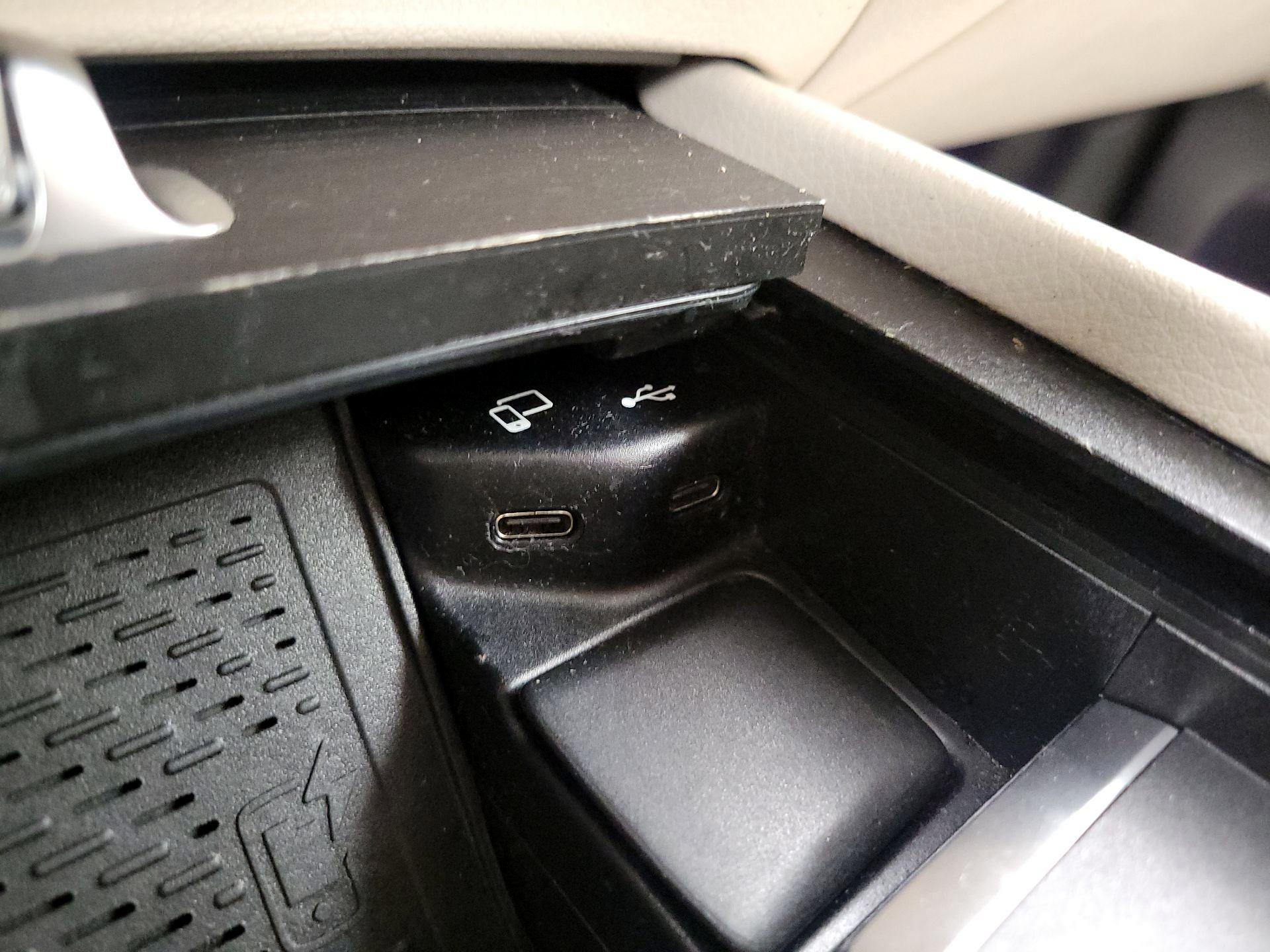 Thumbnail: 2020 Mercedes-Benz GLE - 19