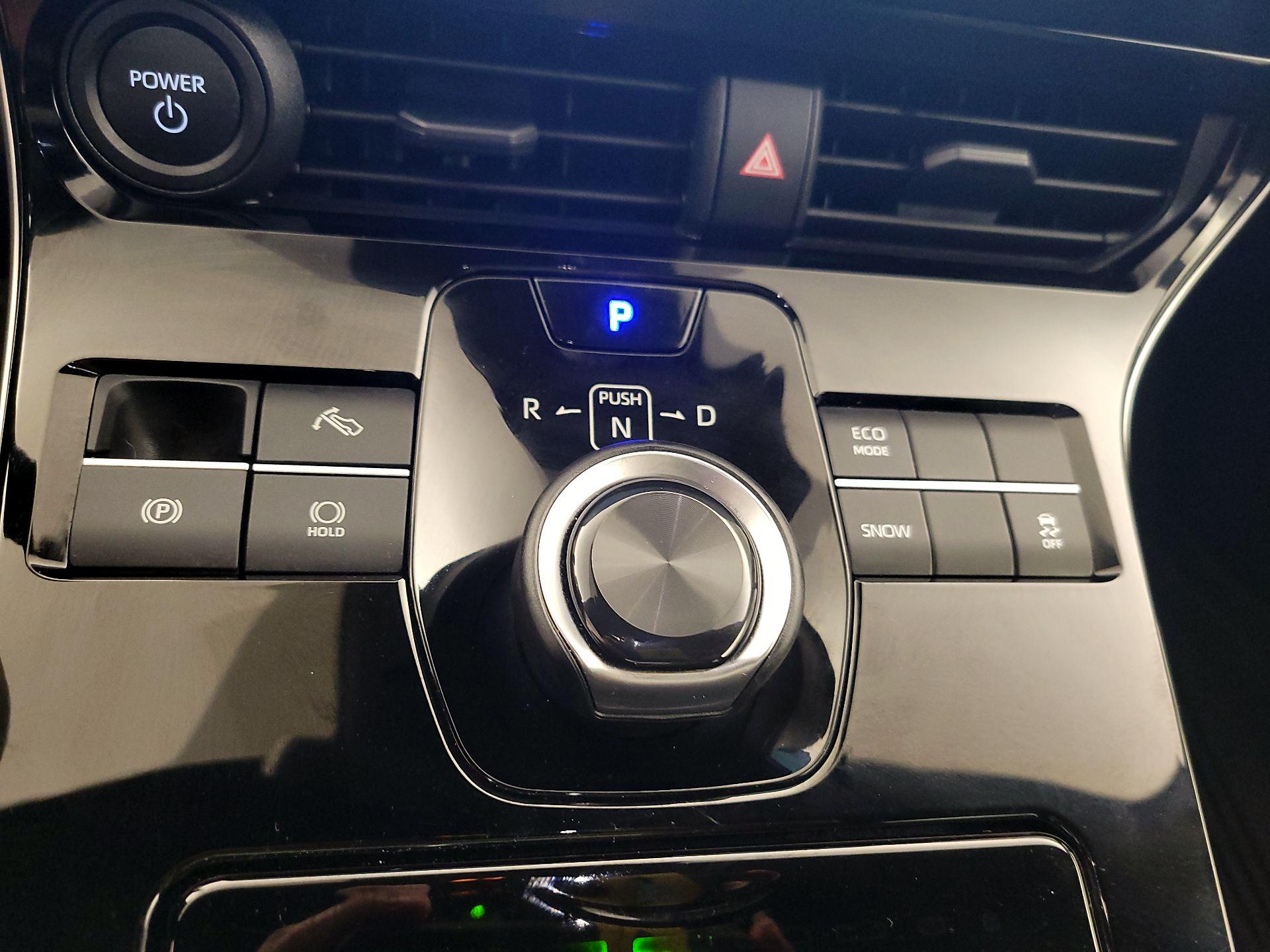 Thumbnail: 2023 Toyota bZ4X - 18