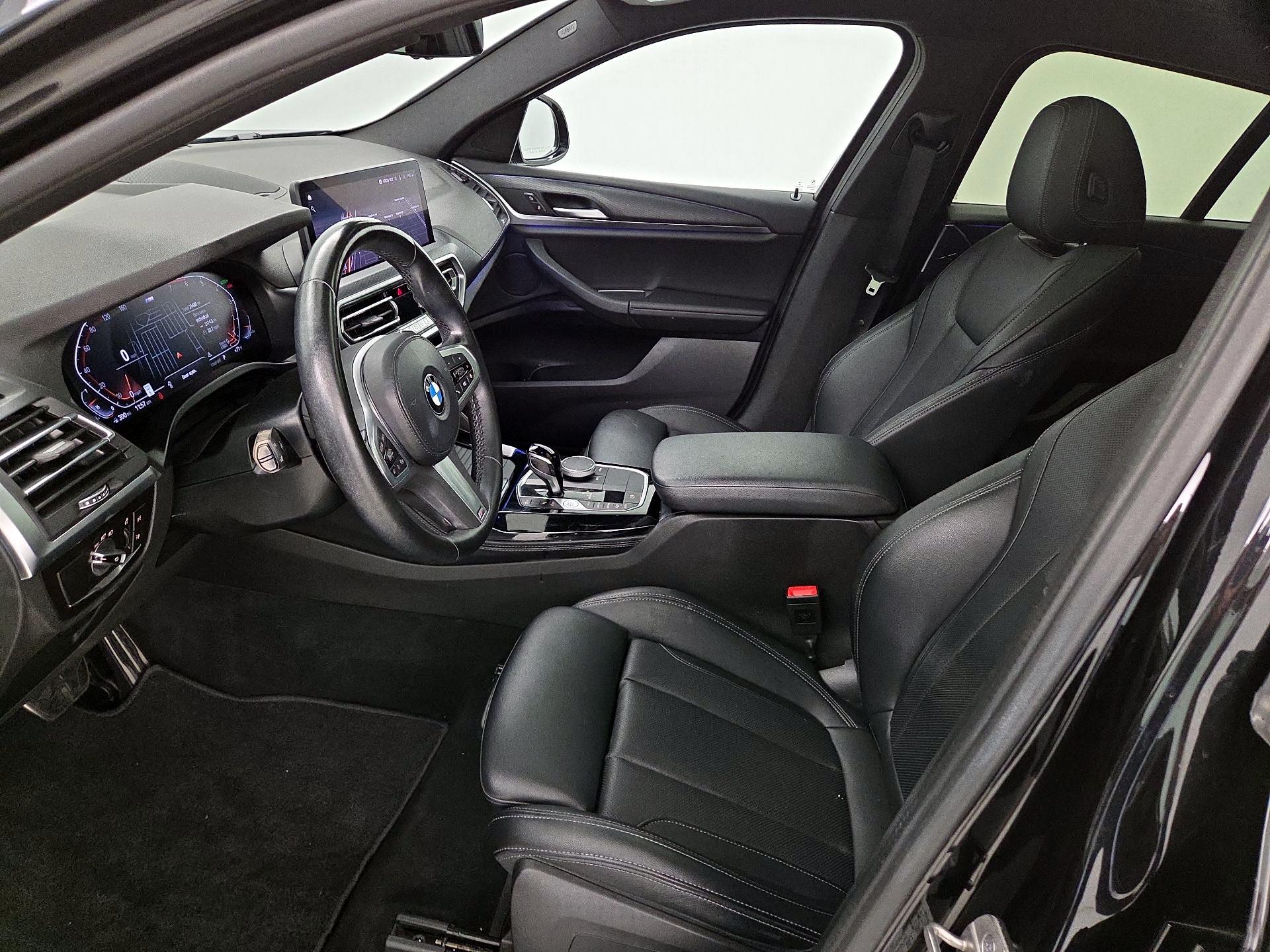 Thumbnail: 2023 BMW X4 - 11