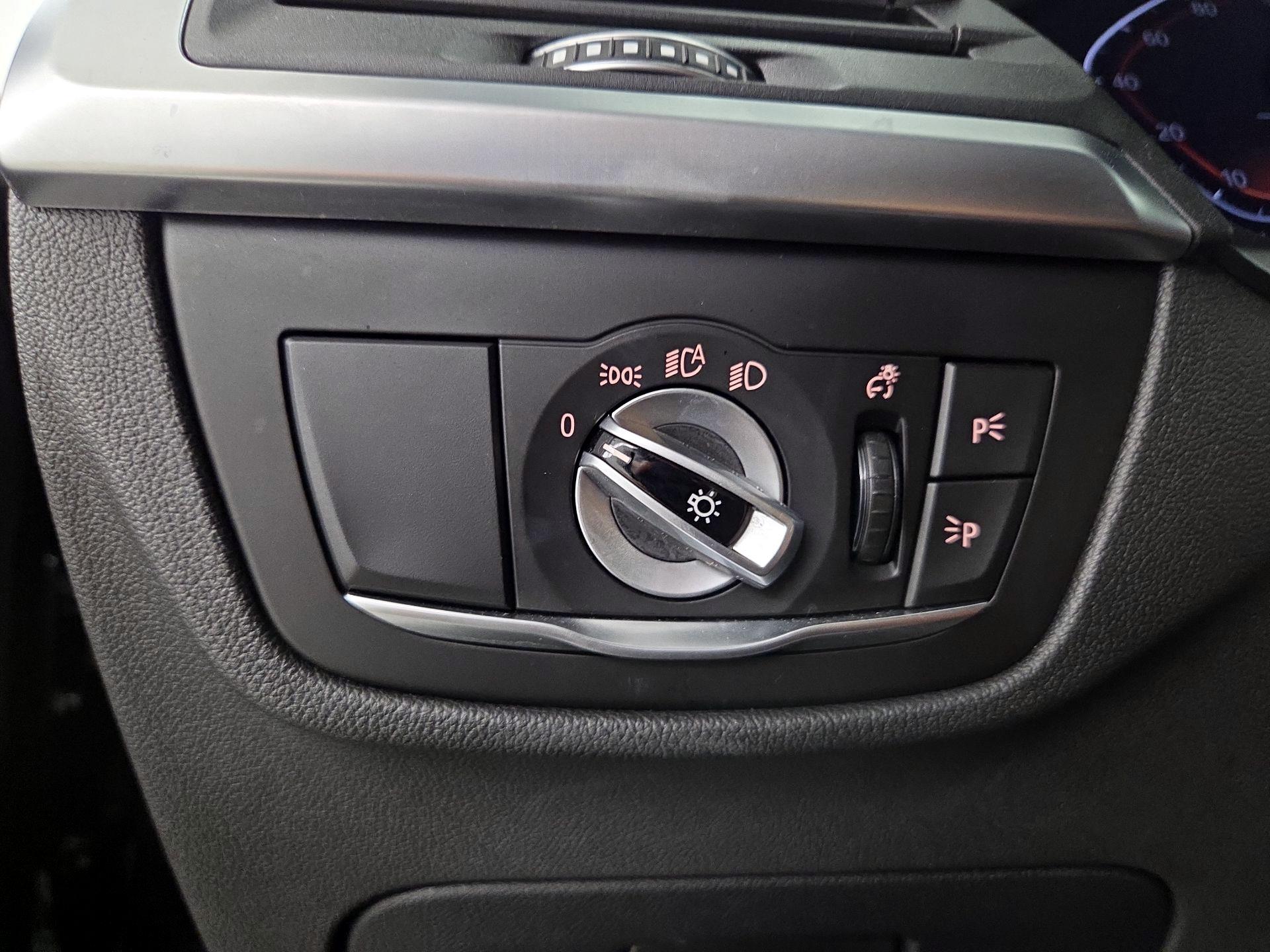 Thumbnail: 2023 BMW X4 - 13