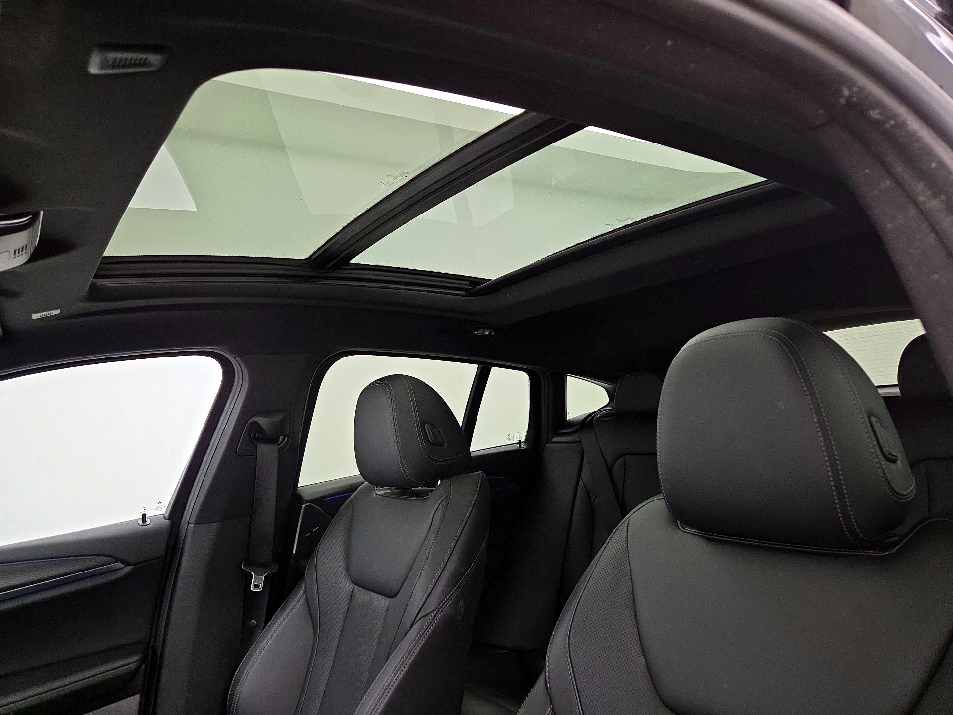 Thumbnail: 2023 BMW X4 - 20