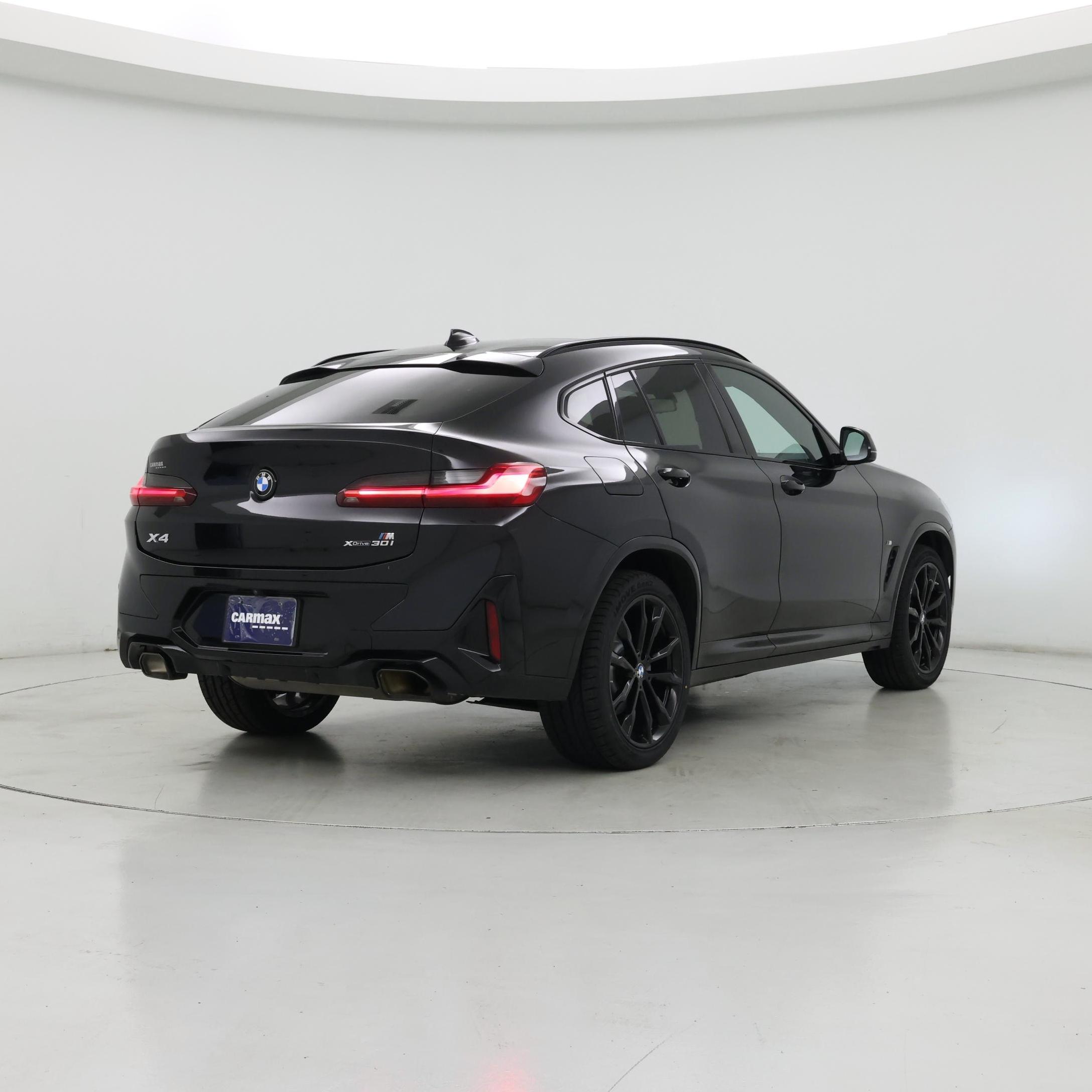 Thumbnail: 2023 BMW X4 - 8