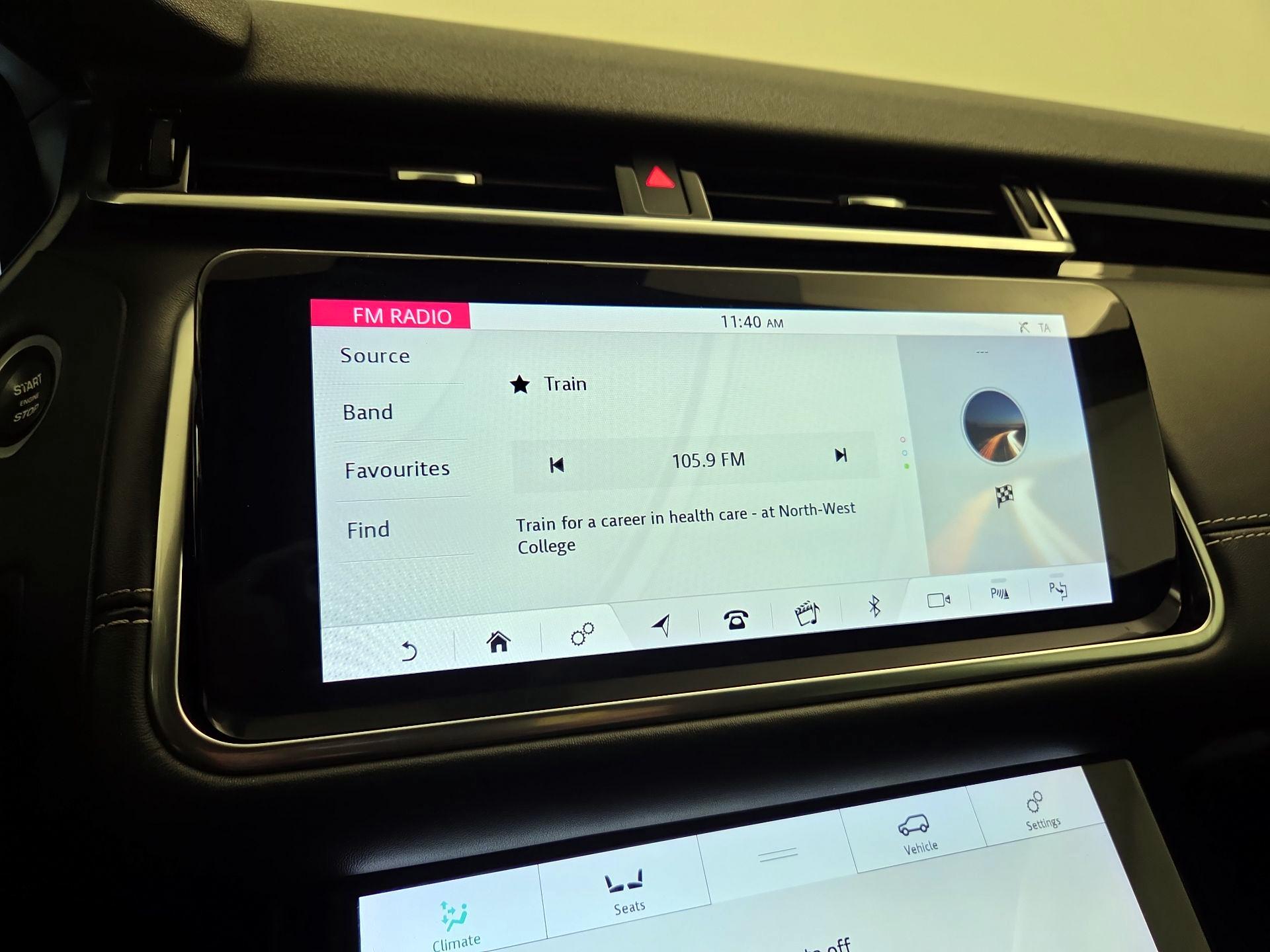 Thumbnail: 2020 Land Rover Range Rover Velar - 16