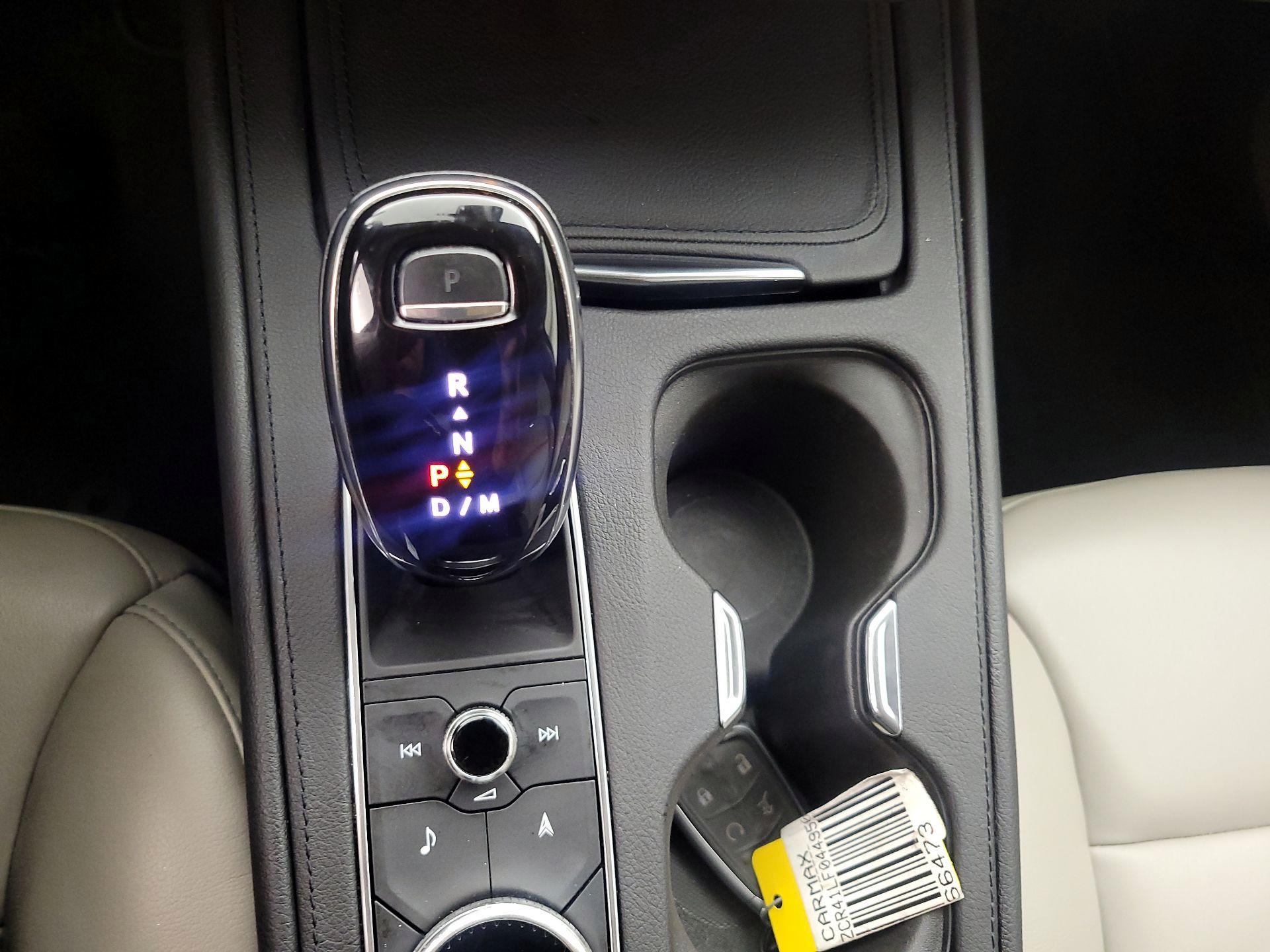 Thumbnail: 2020 Cadillac XT4 - 18