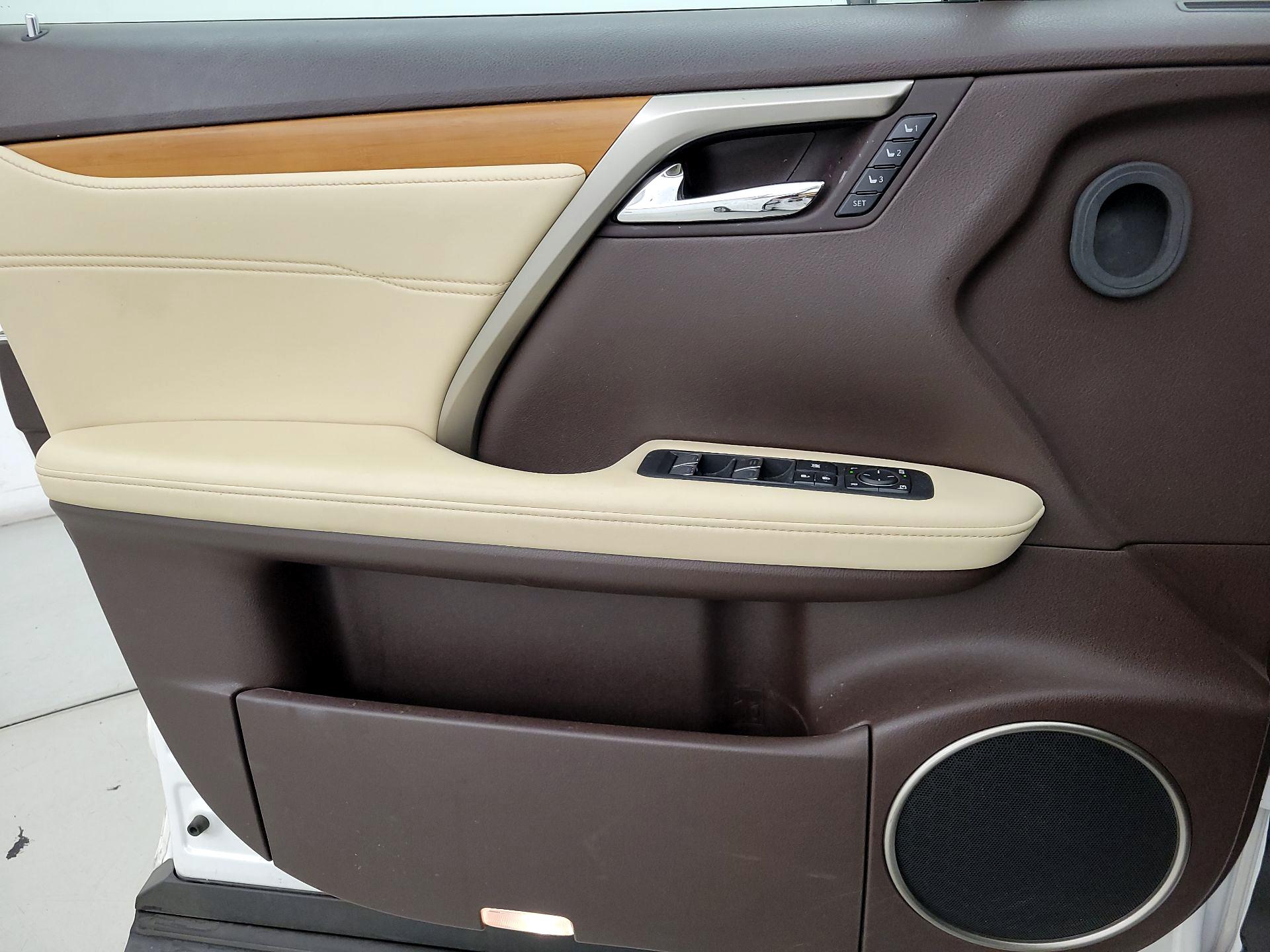 Thumbnail: 2019 Lexus RX - 12