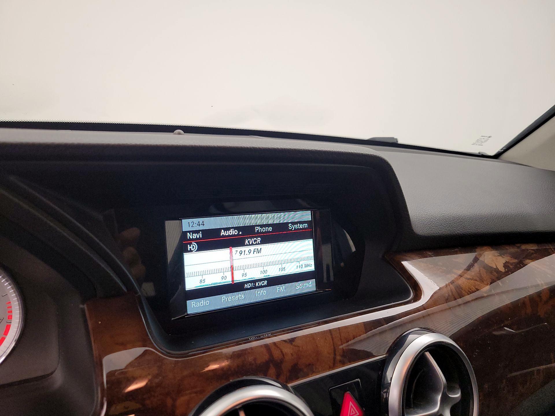 Thumbnail: 2015 Mercedes-Benz GLK - 14