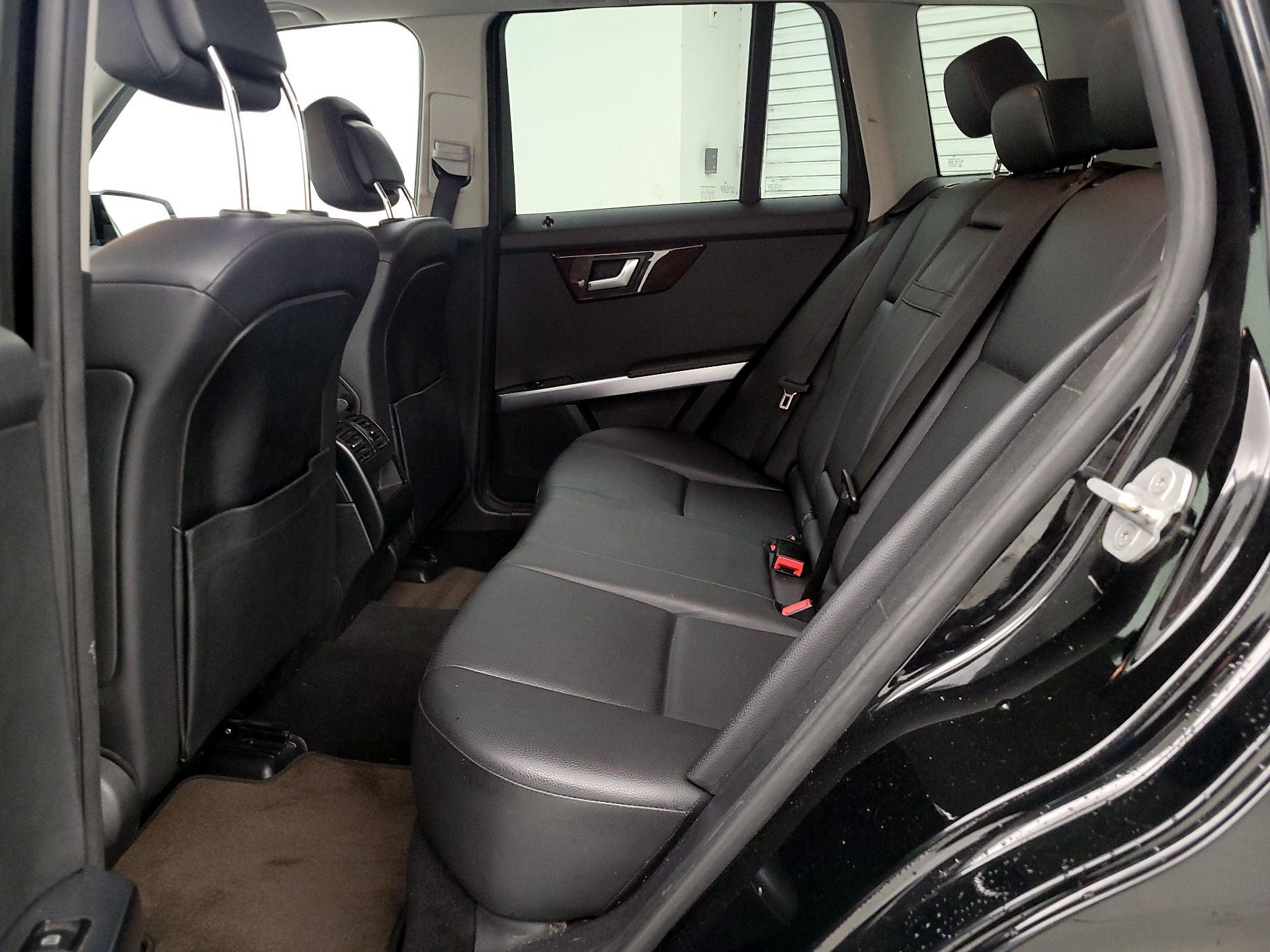 Thumbnail: 2015 Mercedes-Benz GLK - 18