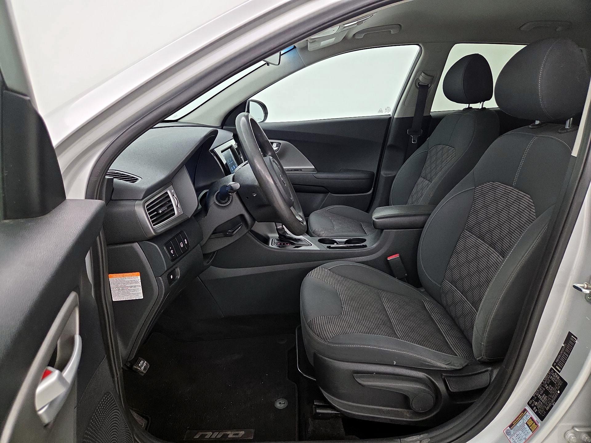 Thumbnail: 2019 Kia Niro - 11