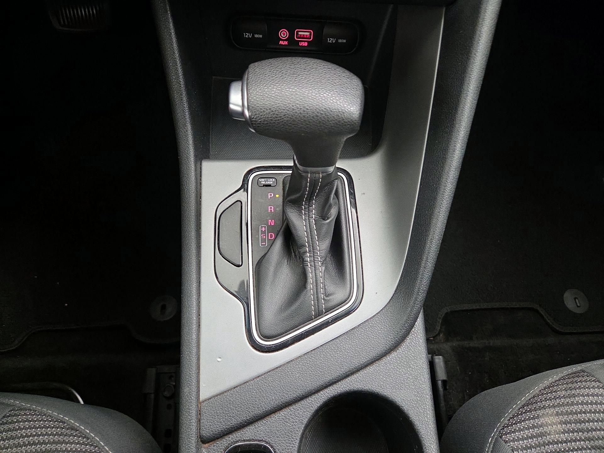 Thumbnail: 2019 Kia Niro - 17