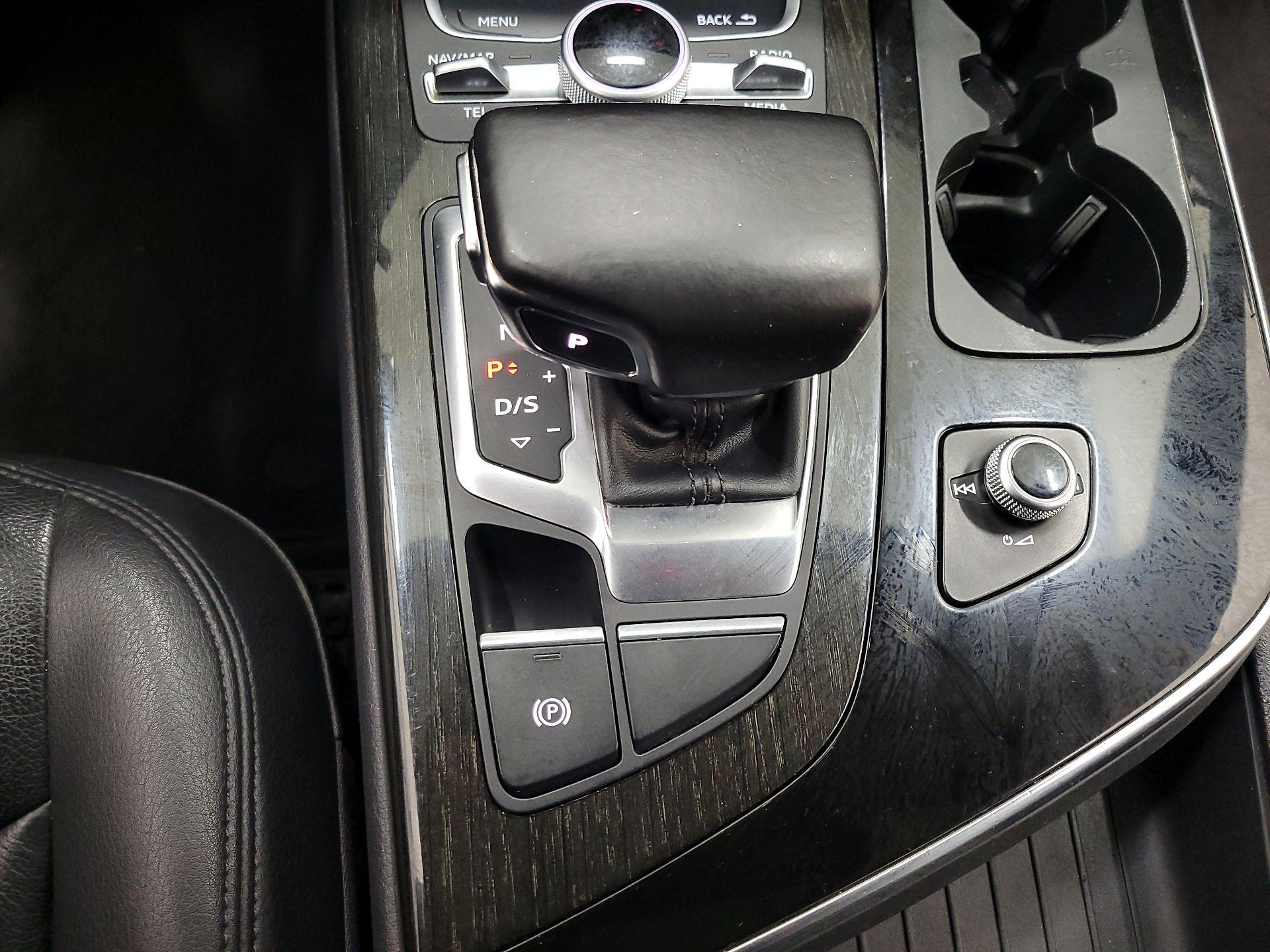 Thumbnail: 2017 Audi Q7 - 18