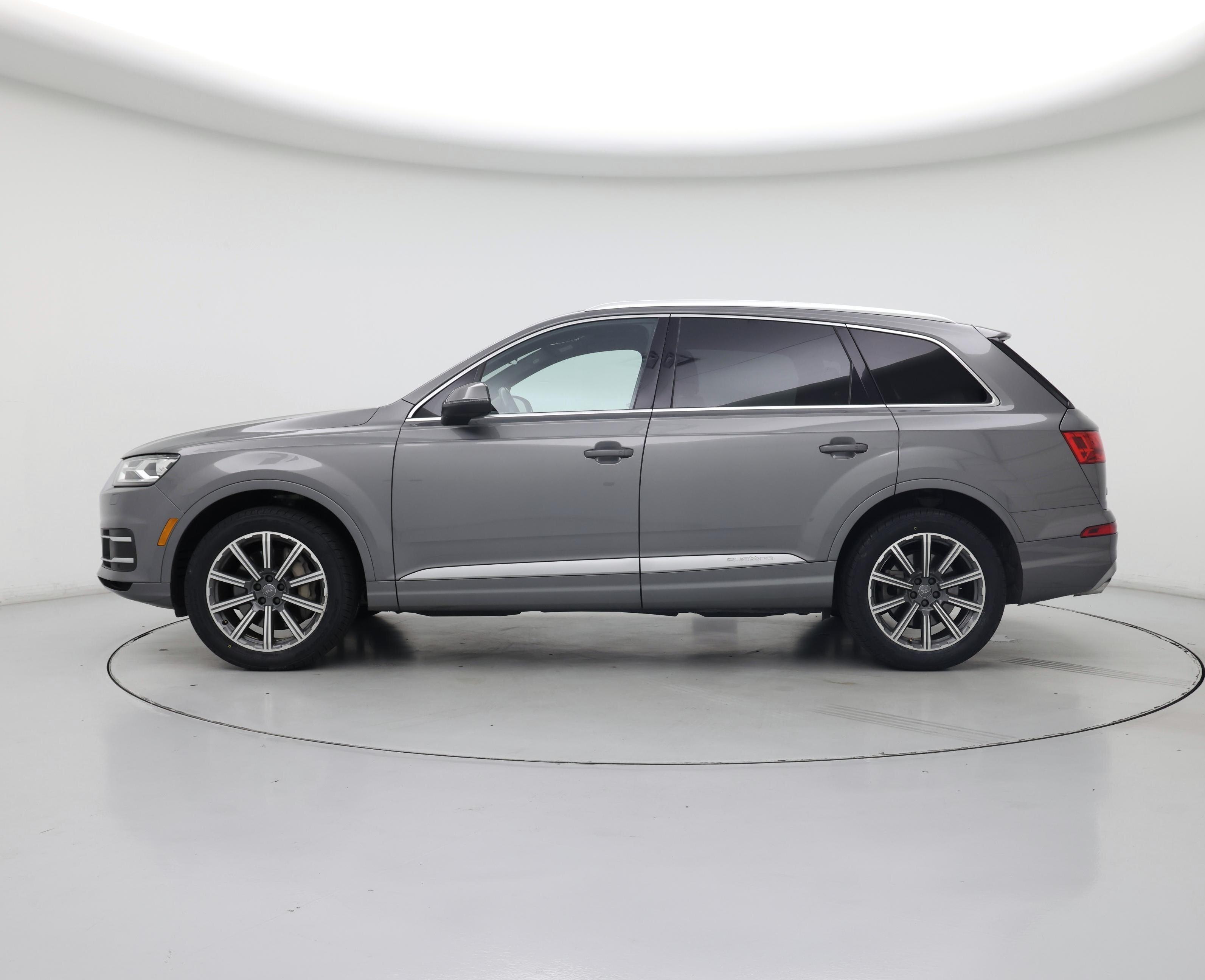 Thumbnail: 2017 Audi Q7 - 3
