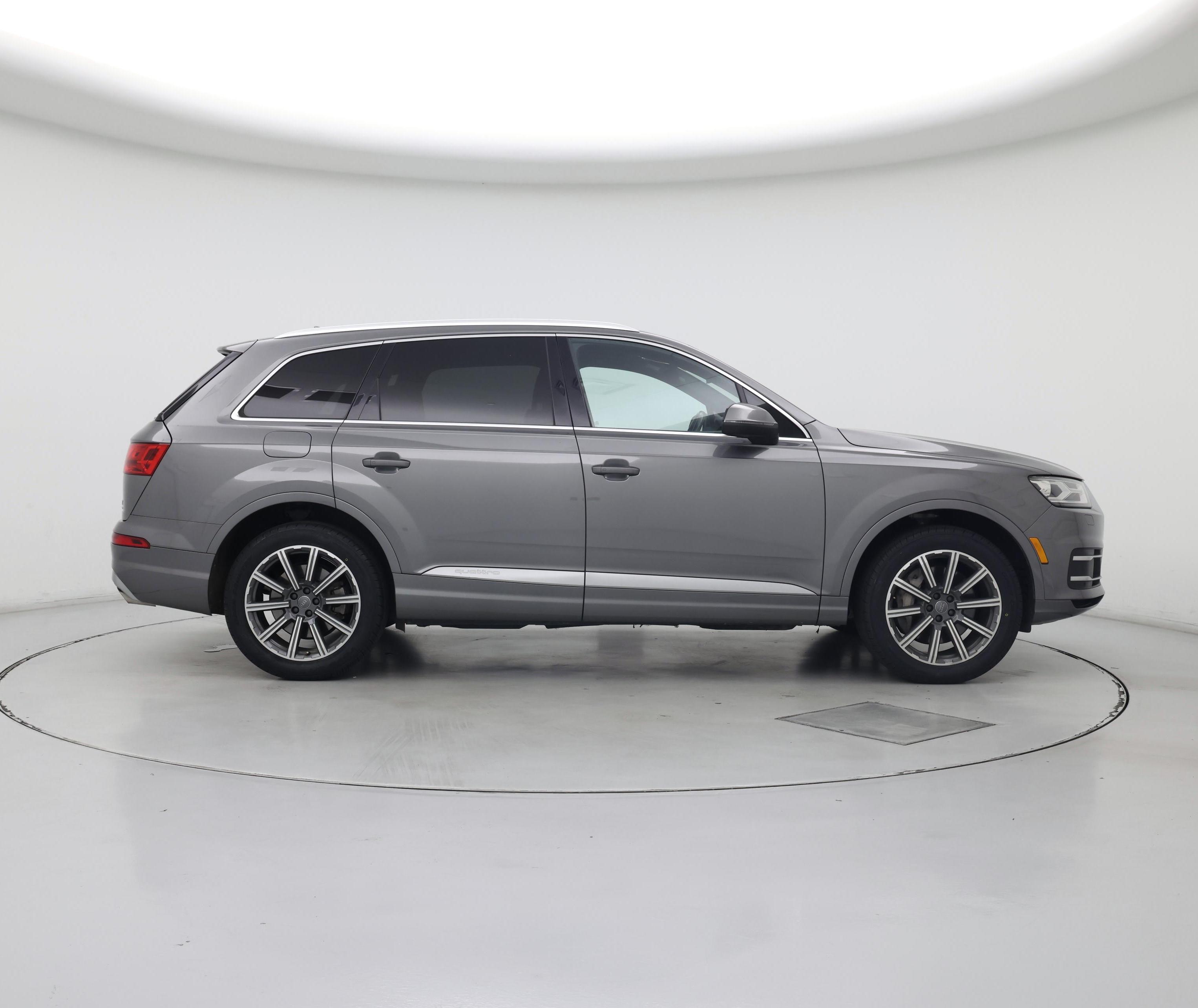 Thumbnail: 2017 Audi Q7 - 7