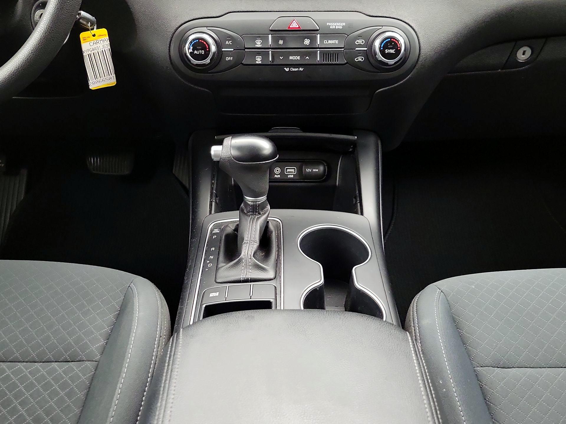 Thumbnail: 2018 Kia Sorento - 17