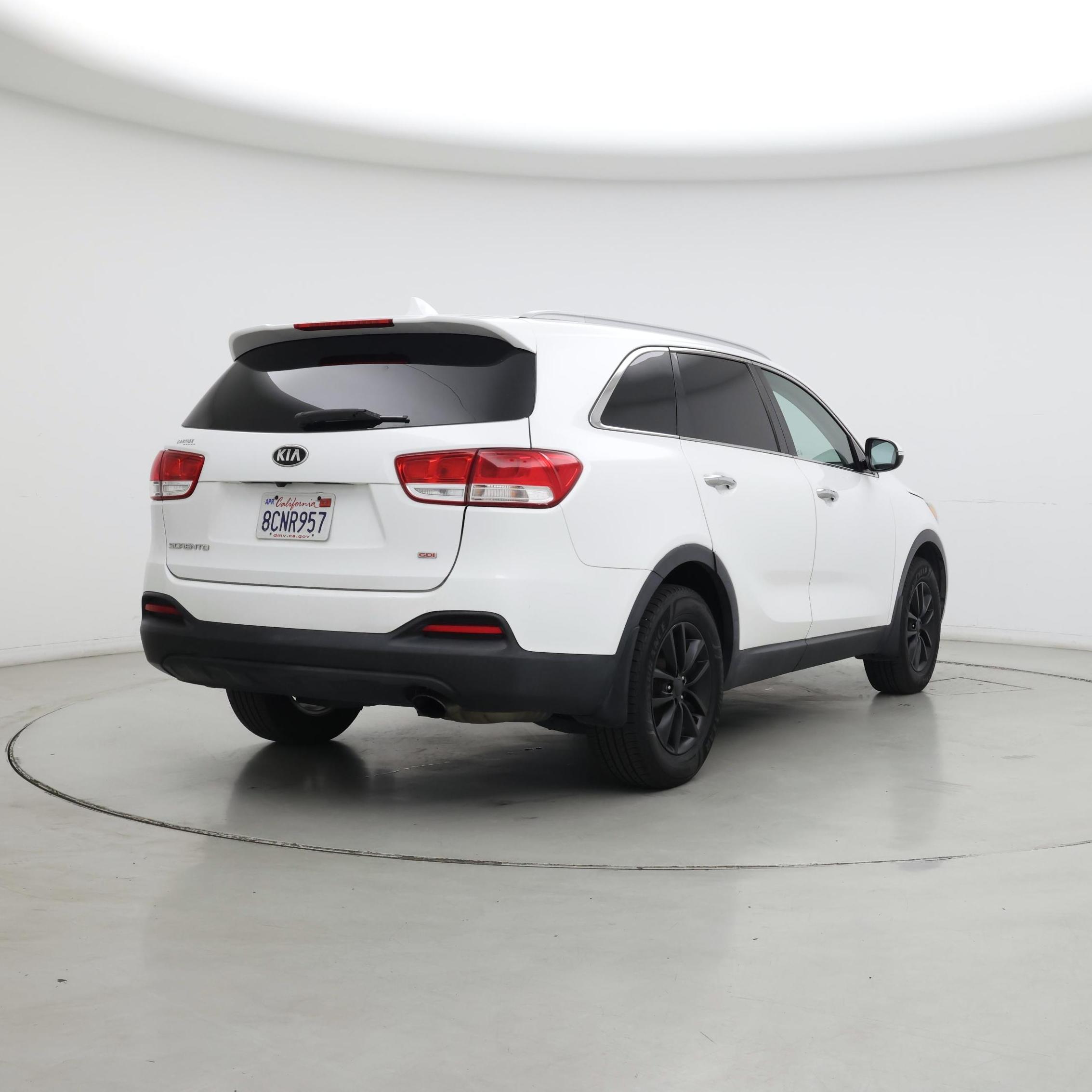 Thumbnail: 2018 Kia Sorento - 8