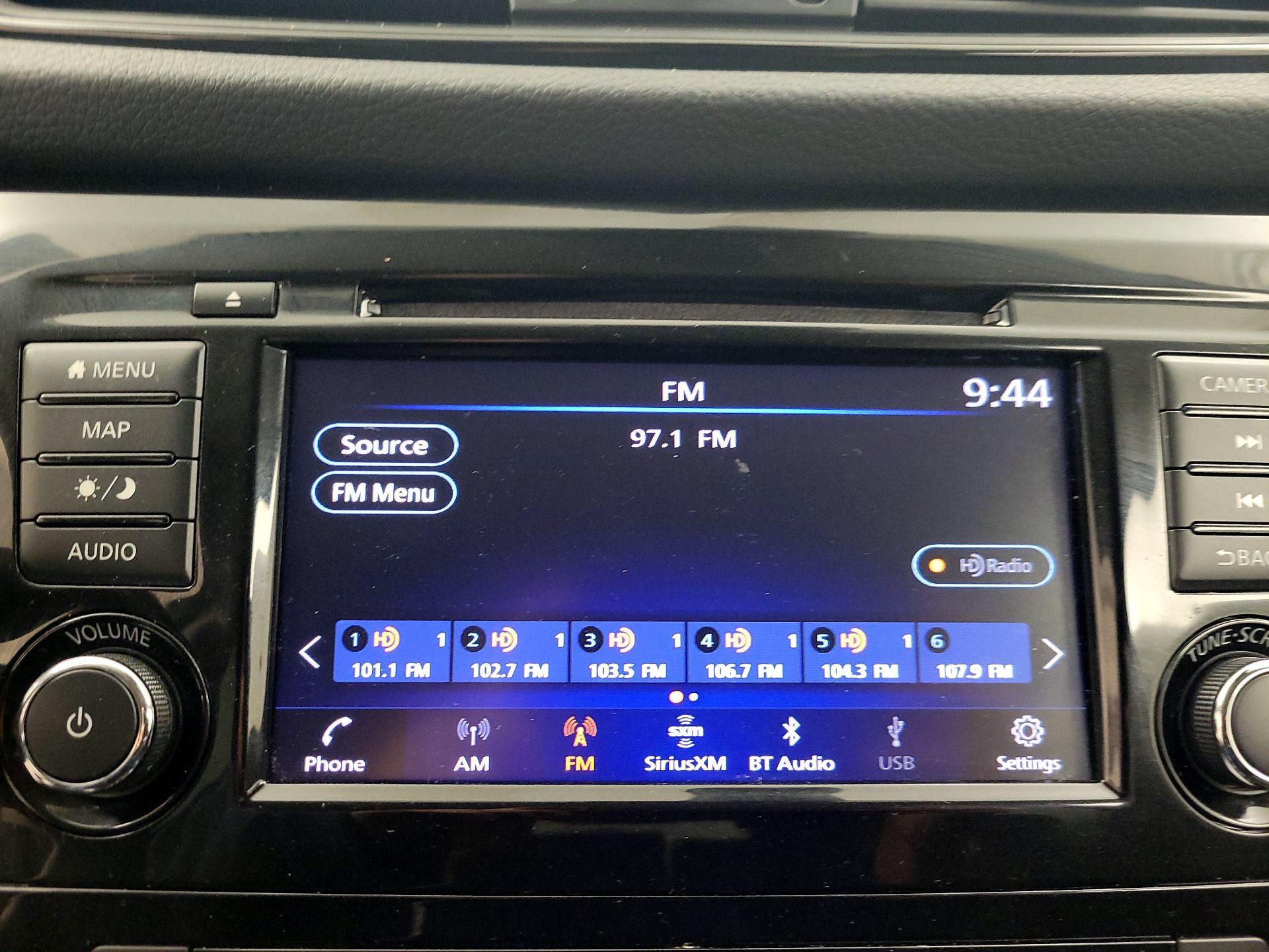 Thumbnail: 2019 Nissan Rogue - 16