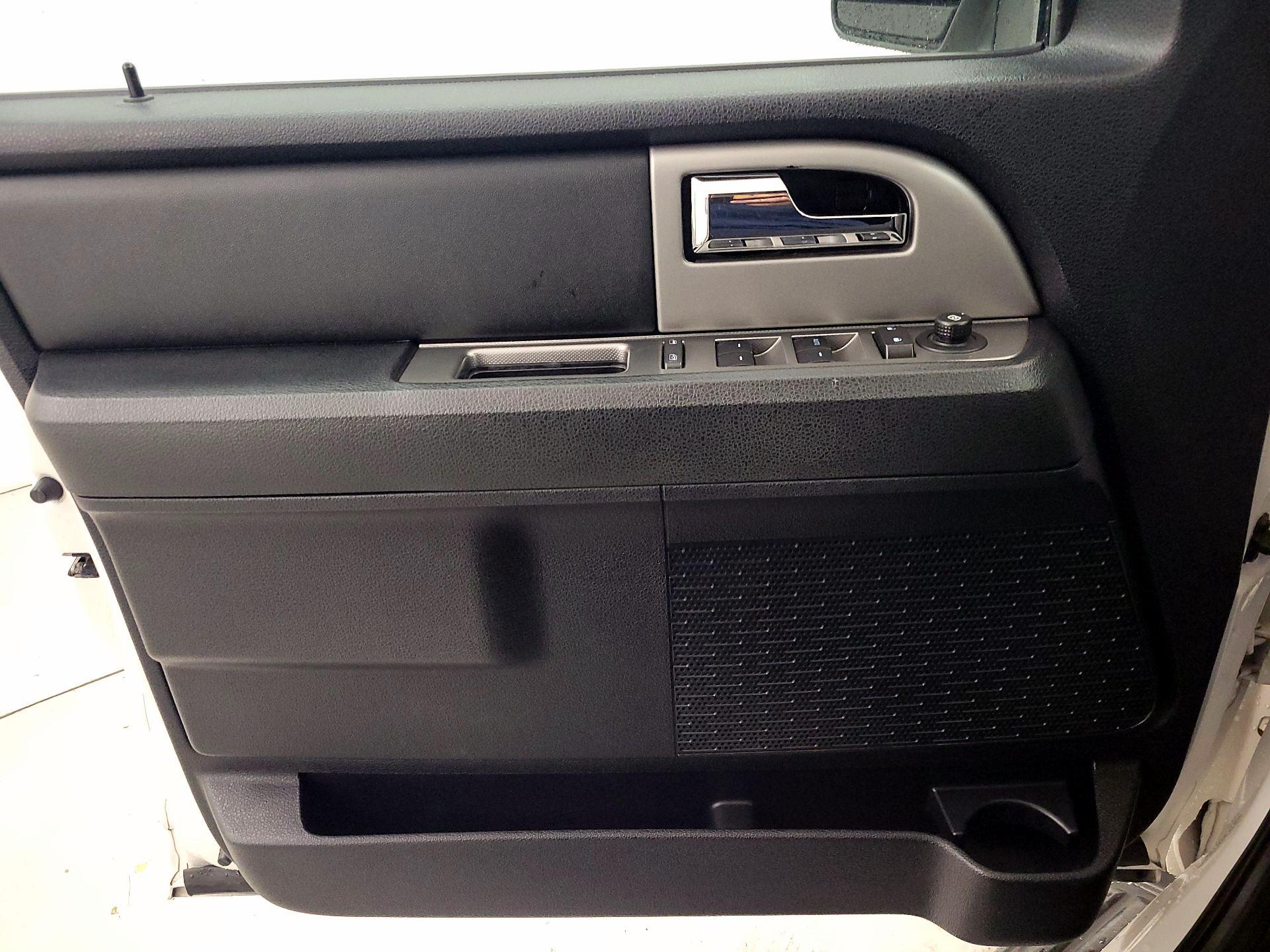 Thumbnail: 2016 Ford Expedition EL - 12