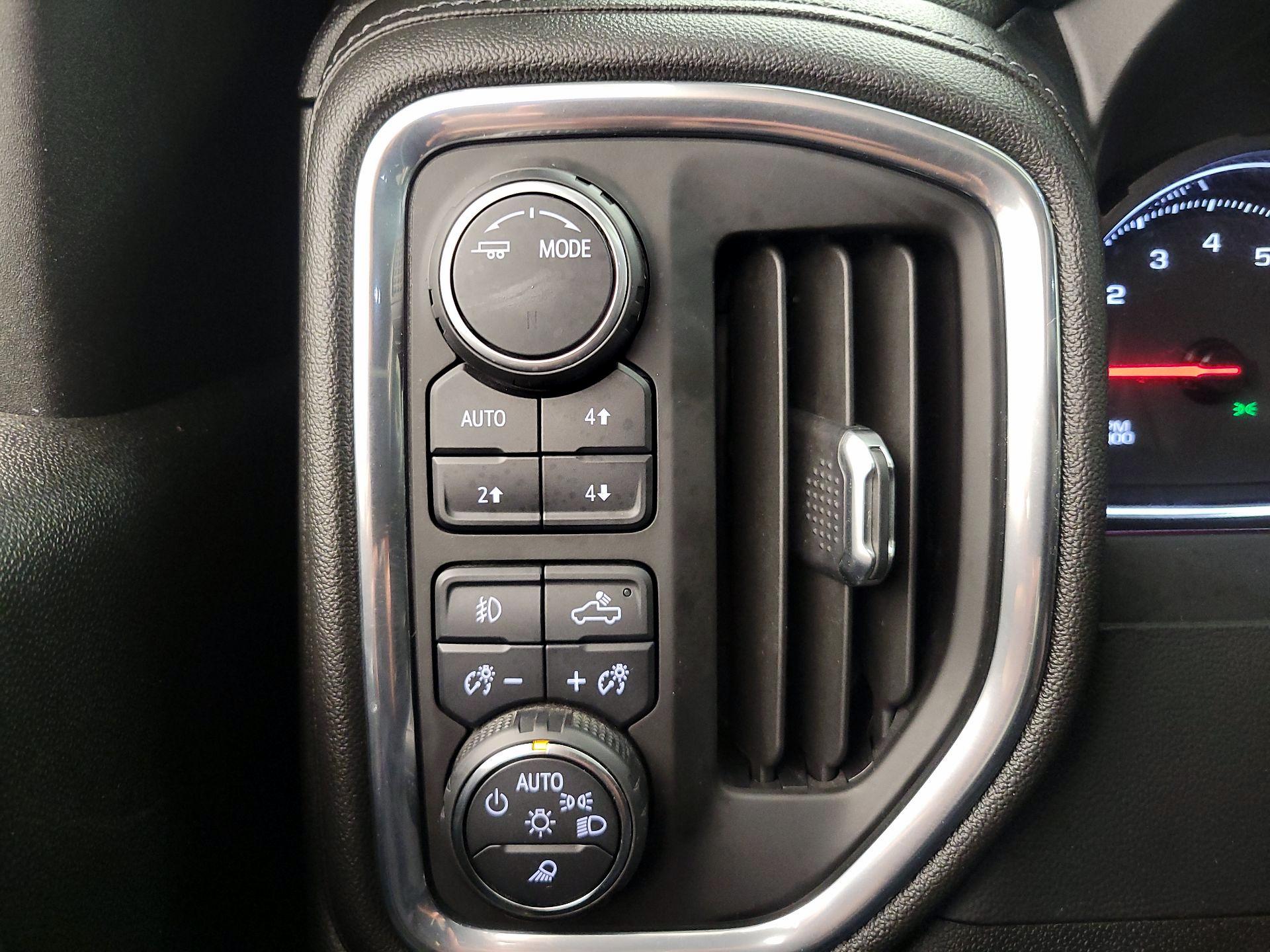 Thumbnail: 2021 Chevrolet Silverado 2500 - 13