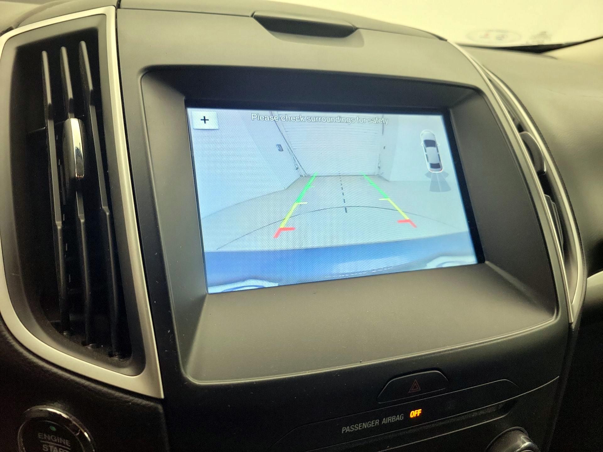 Thumbnail: 2017 Ford Edge - 15