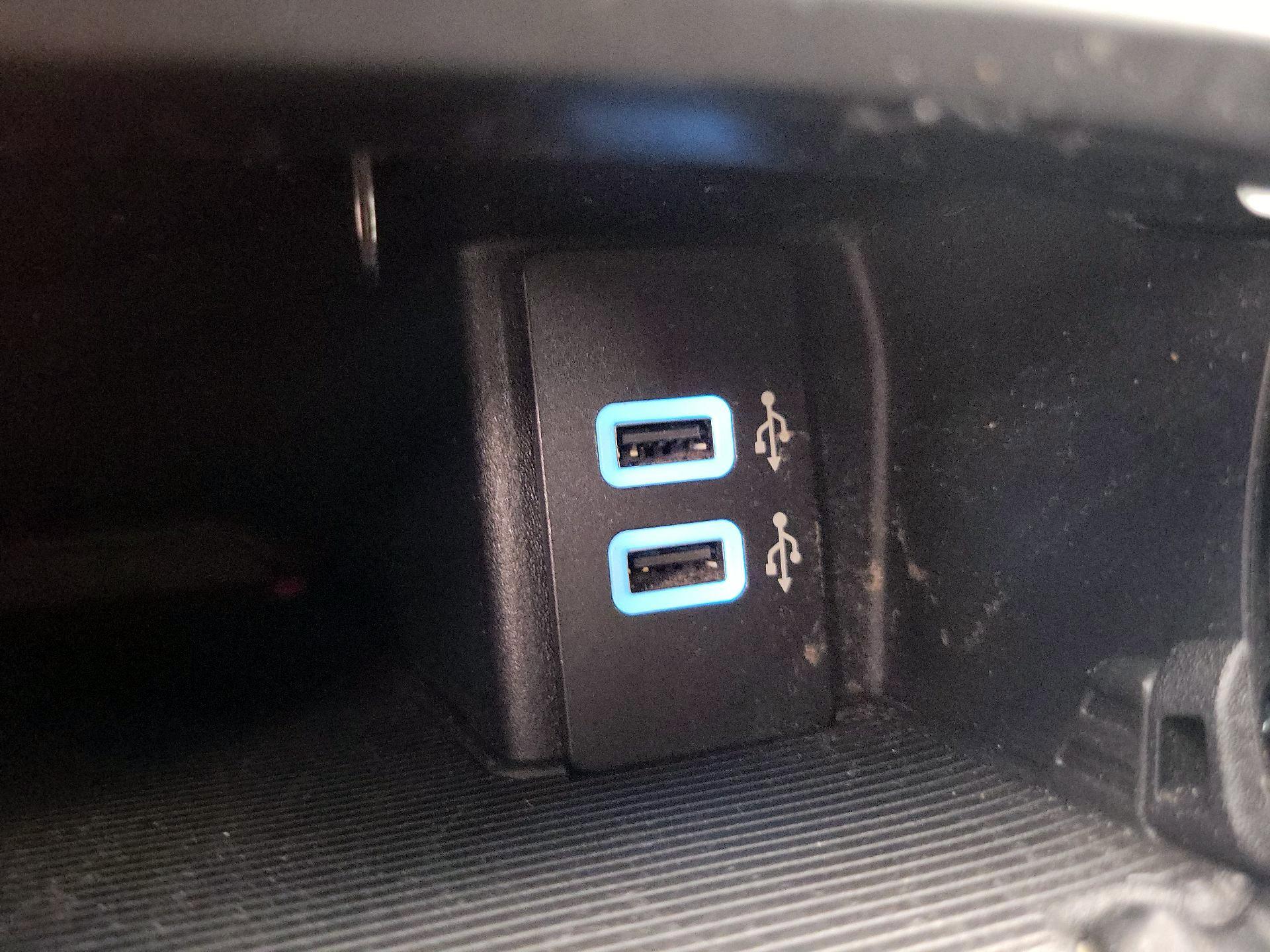 Thumbnail: 2017 Ford Edge - 19