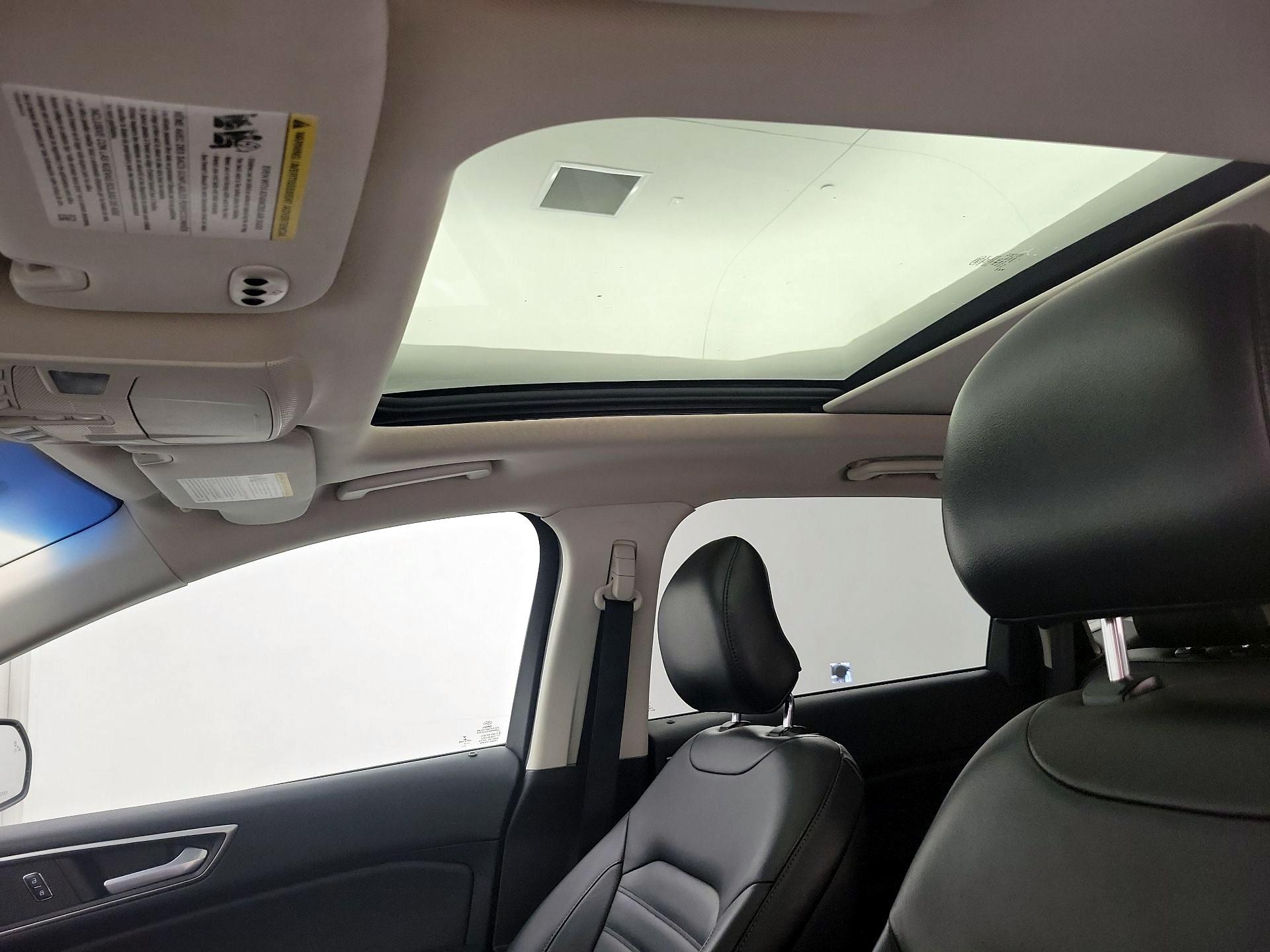 Thumbnail: 2017 Ford Edge - 20