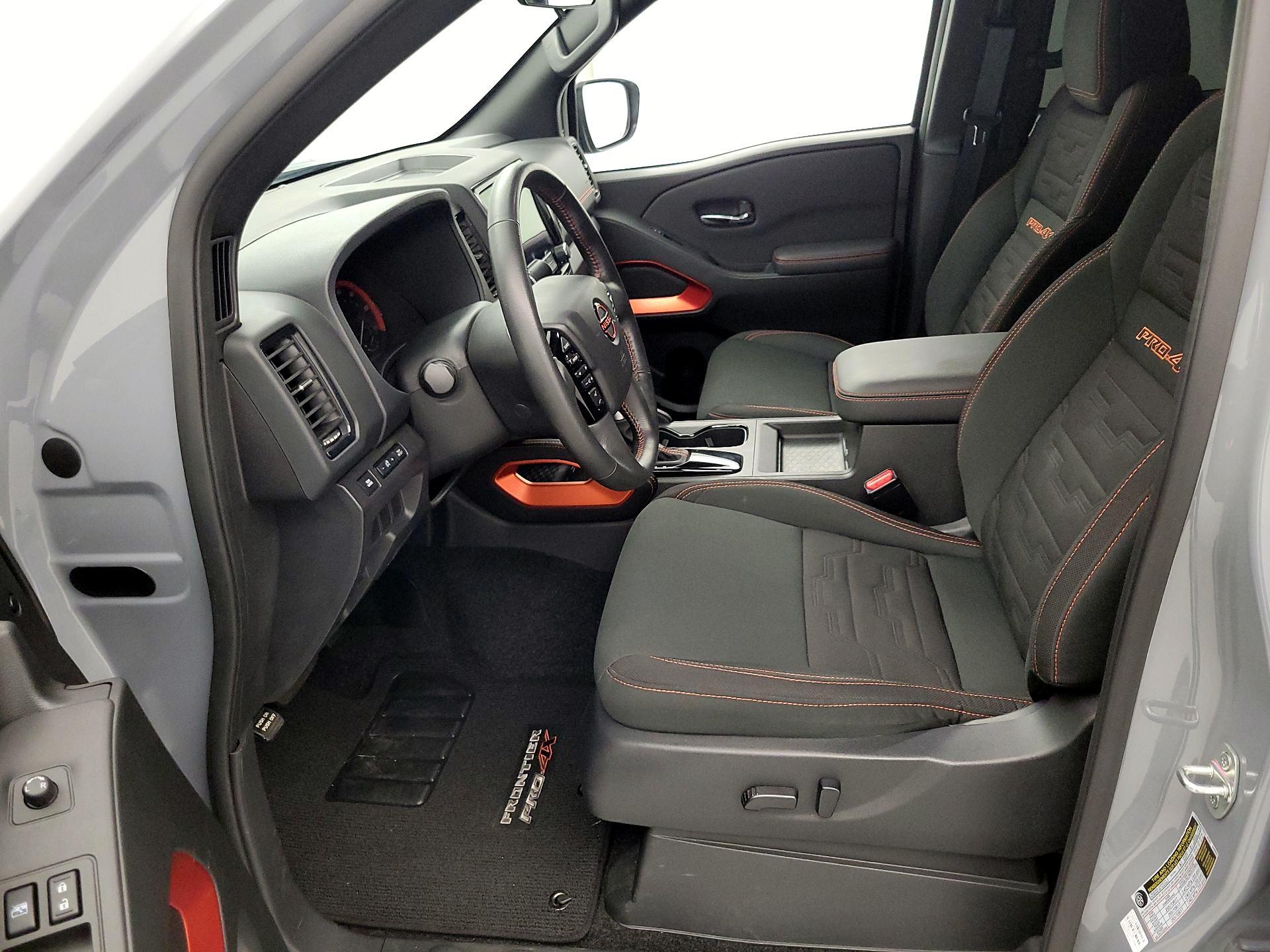 Thumbnail: 2024 Nissan Frontier - 11