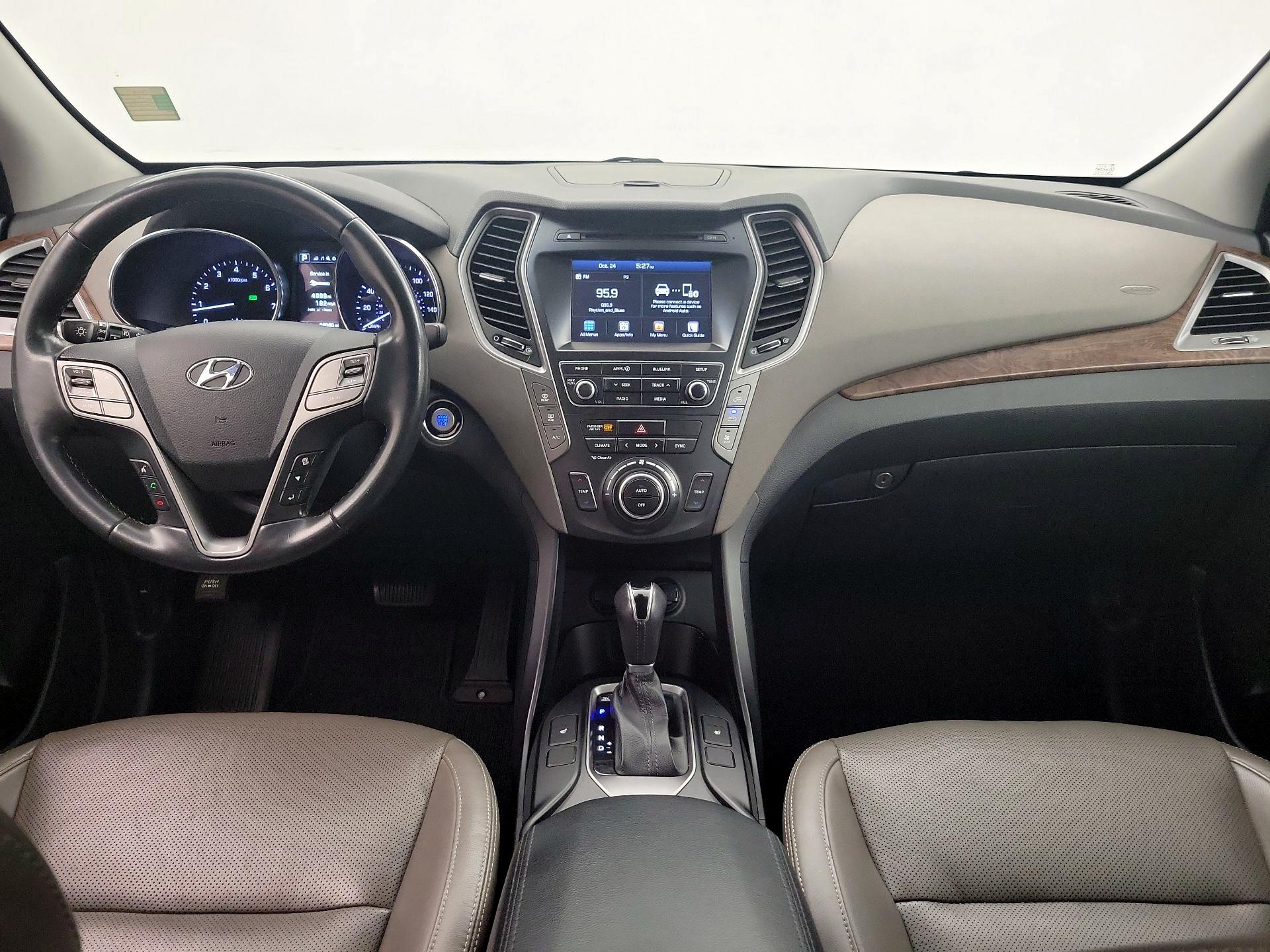 Thumbnail: 2017 Hyundai Santa Fe - 9