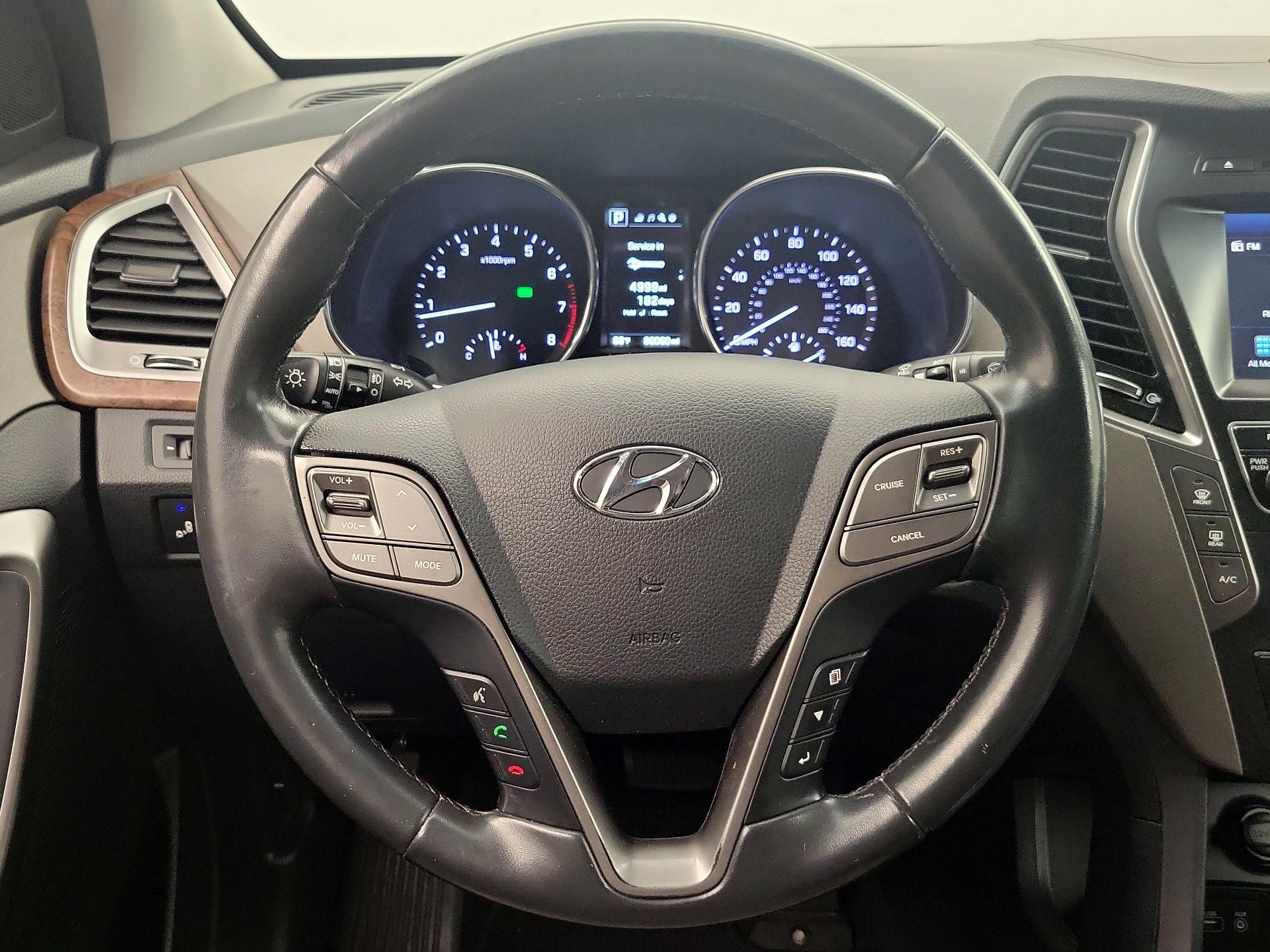 Thumbnail: 2017 Hyundai Santa Fe - 10