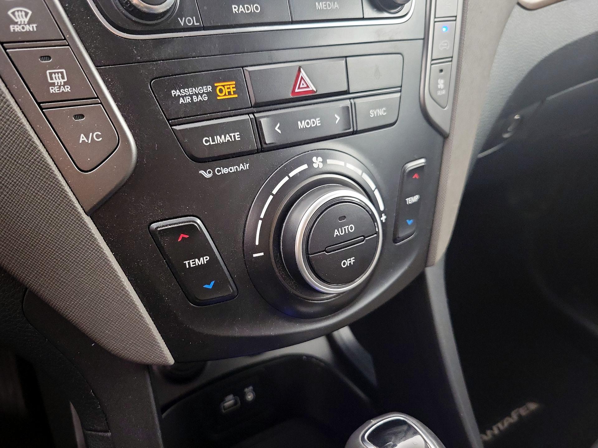 Thumbnail: 2017 Hyundai Santa Fe - 16