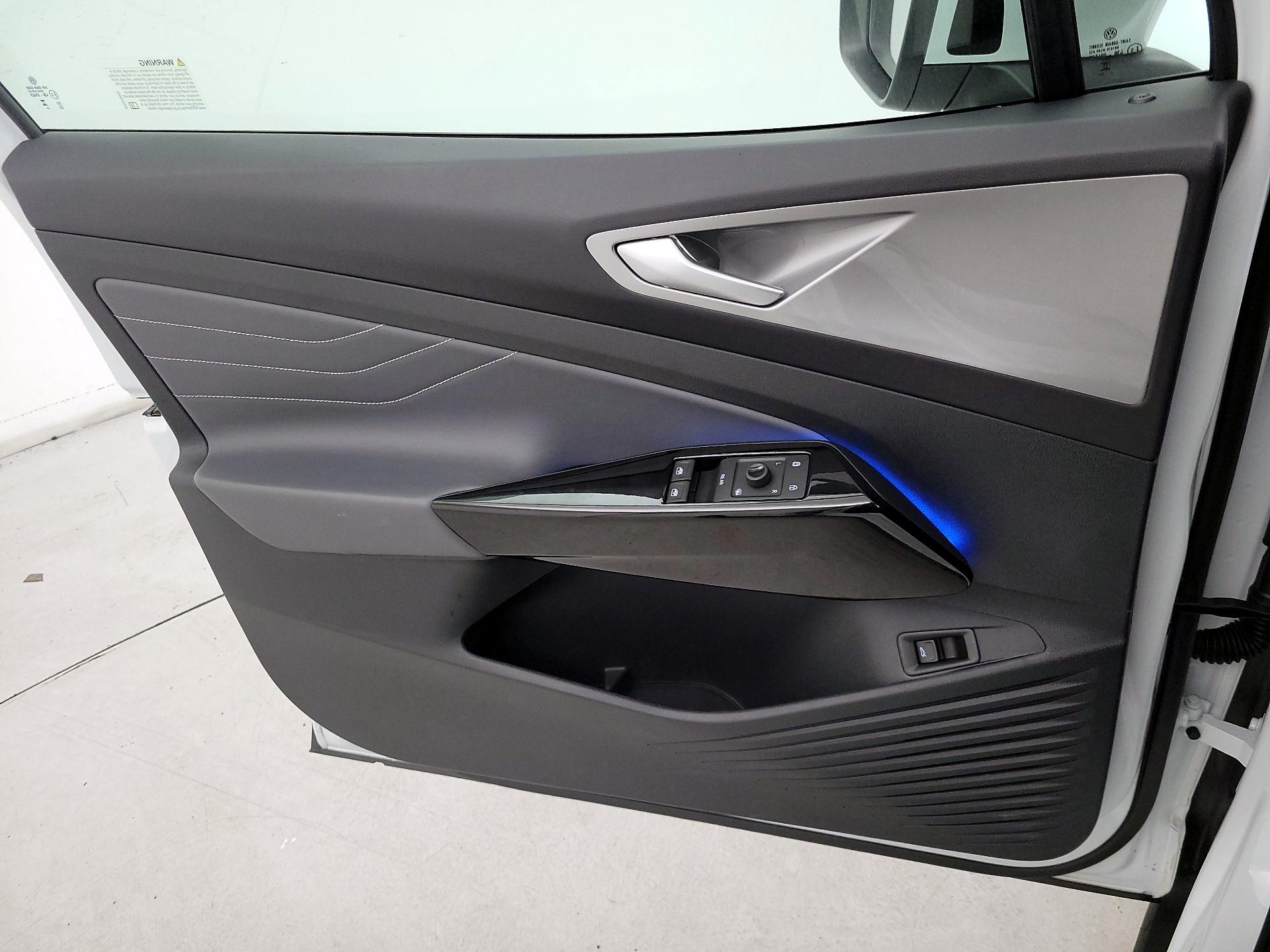 Thumbnail: 2023 Volkswagen ID.4 - 12