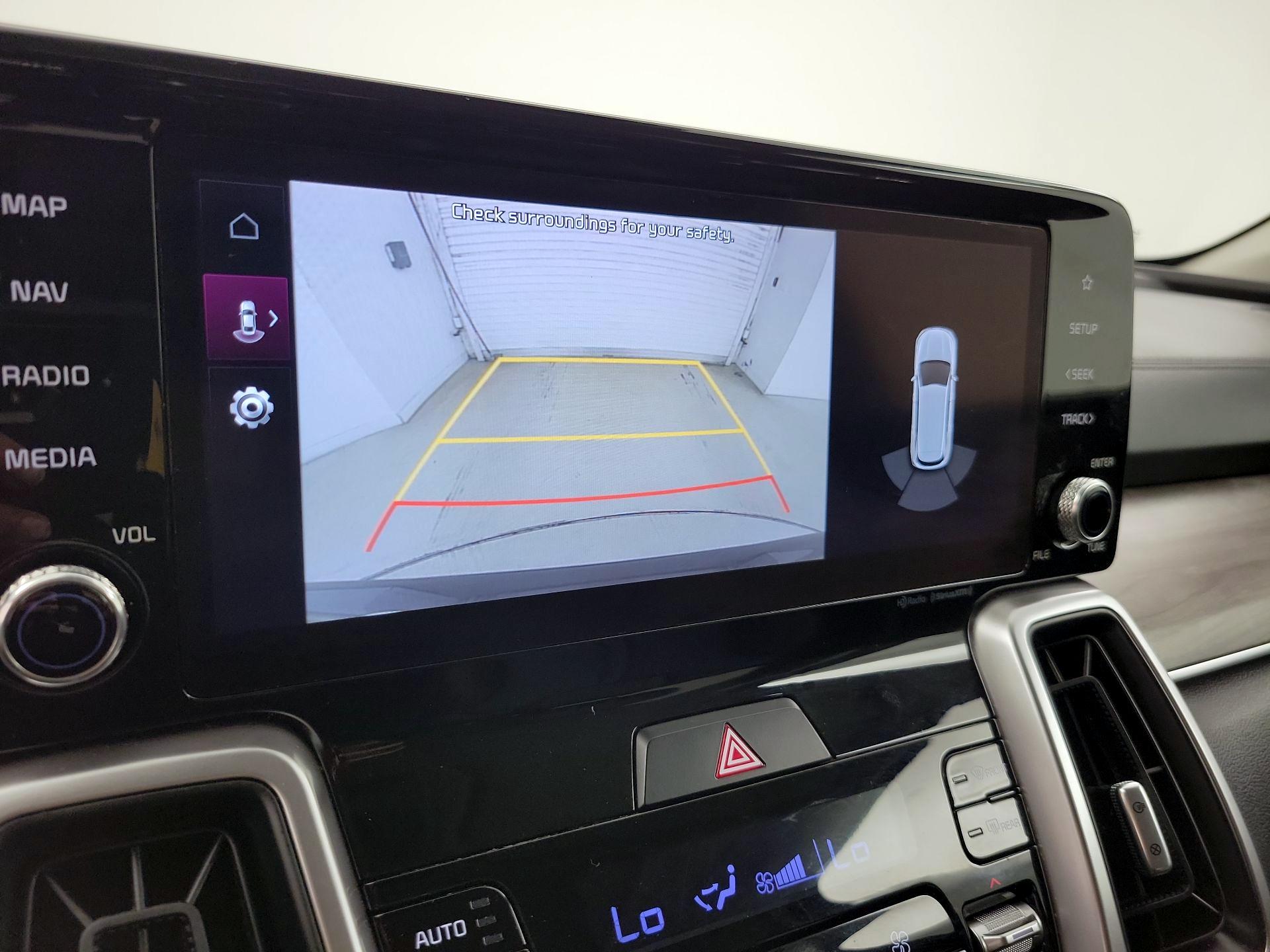 Thumbnail: 2022 Kia Sorento - 15