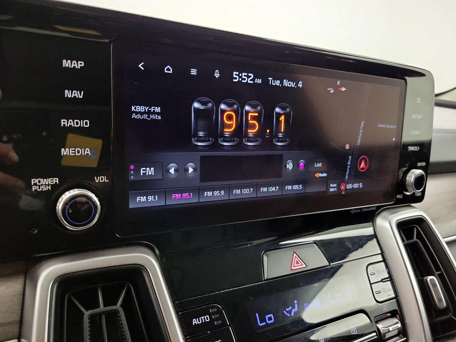 Thumbnail: 2022 Kia Sorento - 16