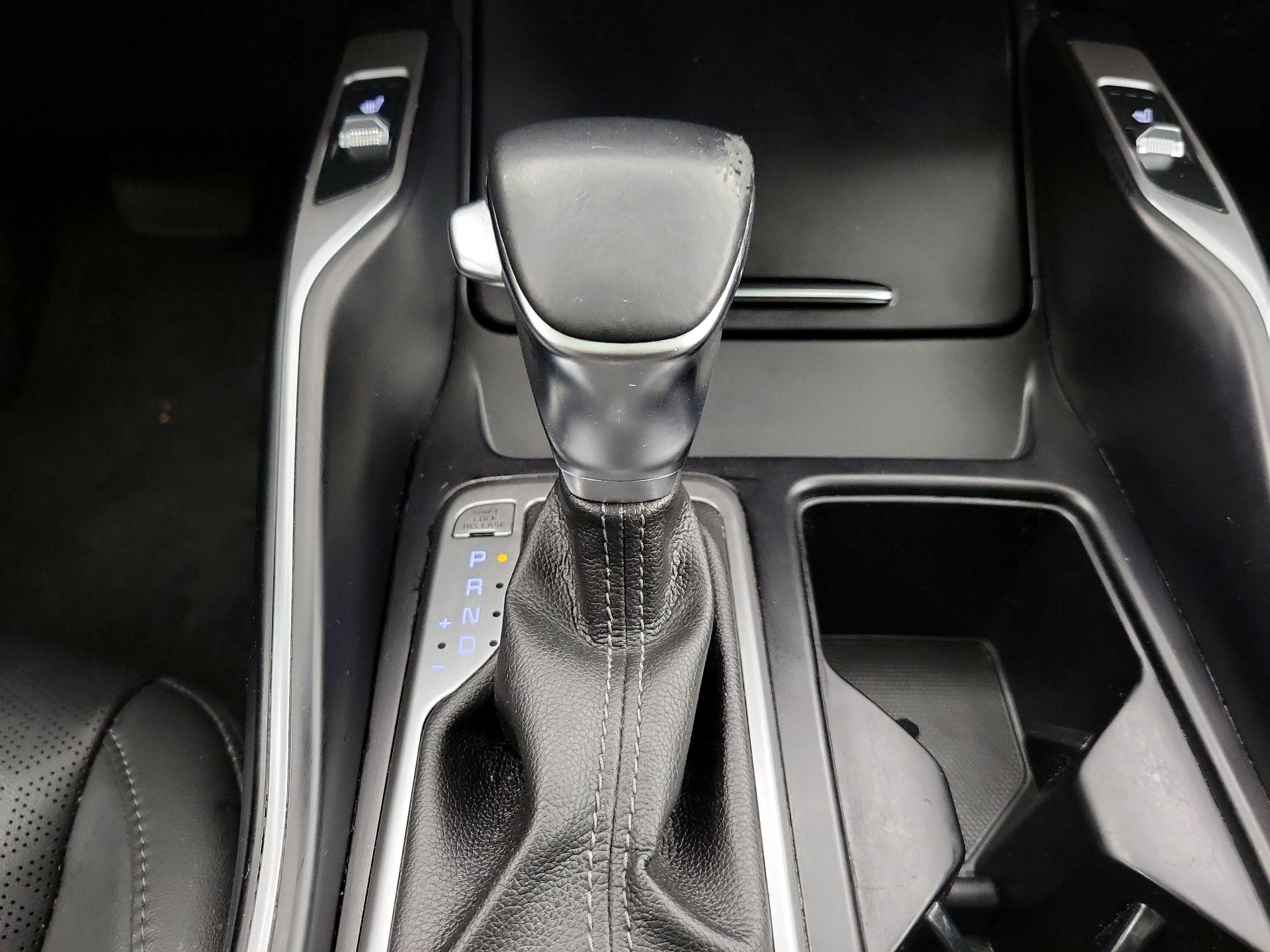 Thumbnail: 2022 Kia Sorento - 18