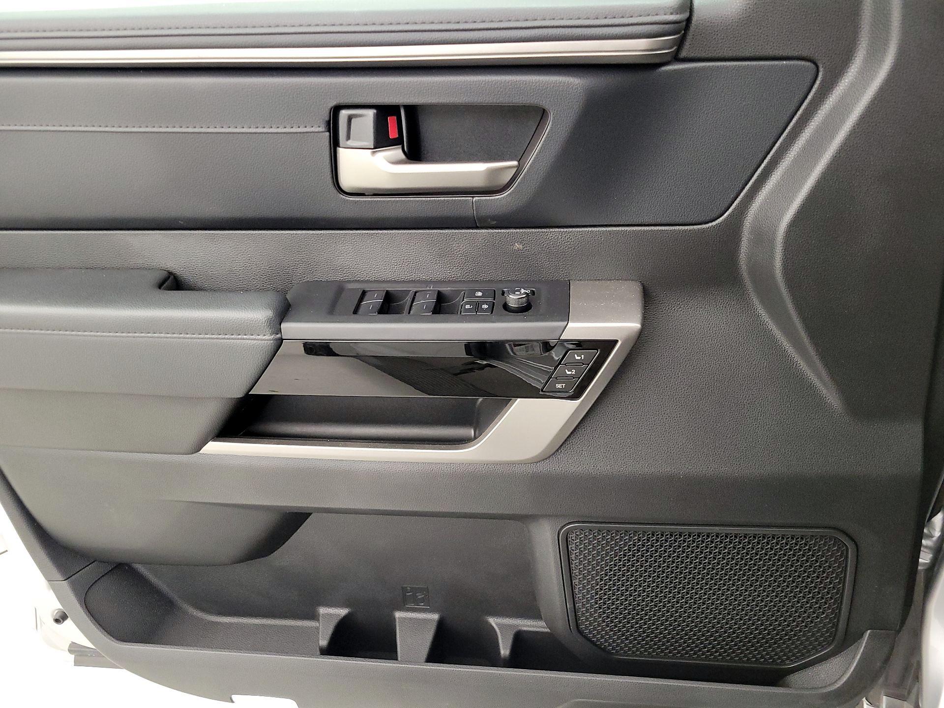 Thumbnail: 2025 Toyota Tundra - 12