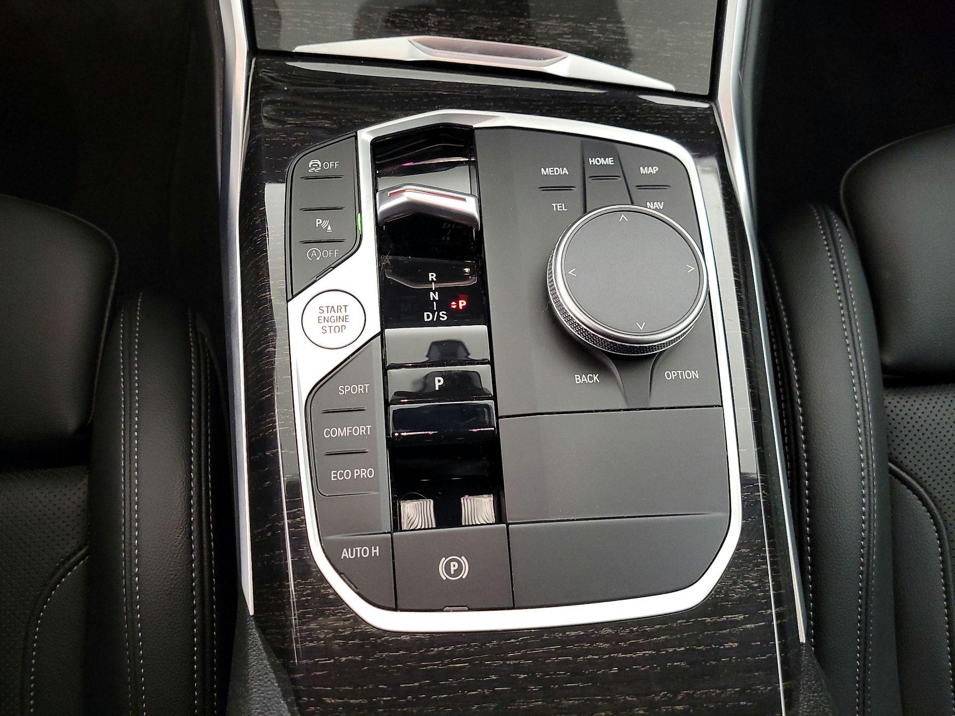 Thumbnail: 2023 BMW 3 Series - 18