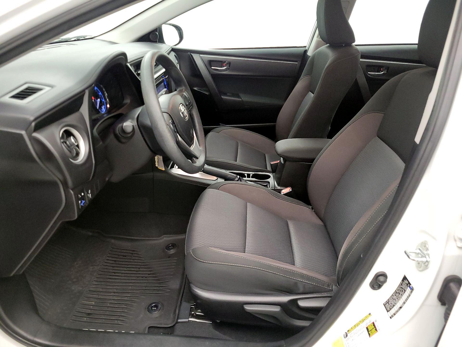 Thumbnail: 2017 Toyota Corolla - 11