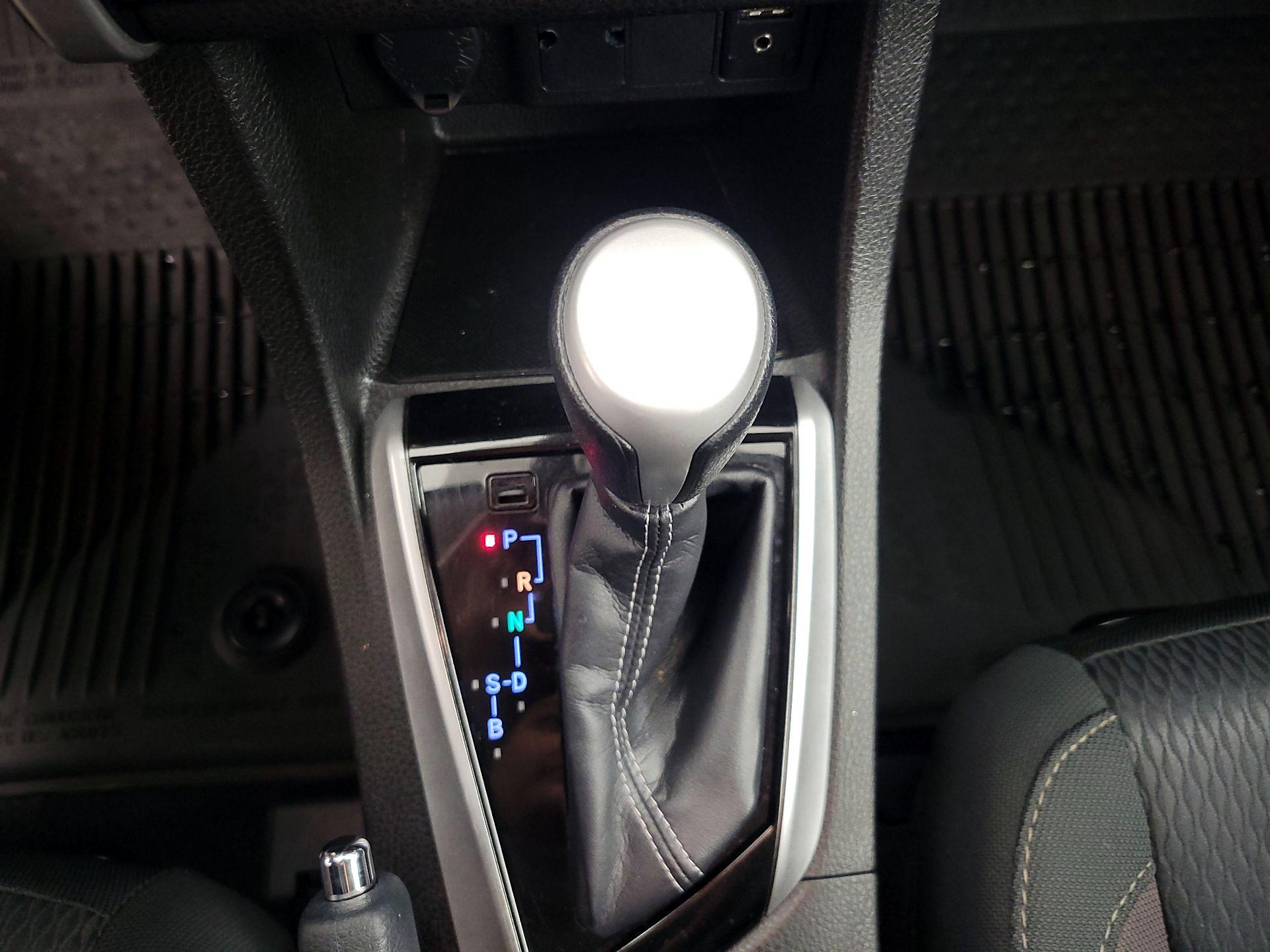 Thumbnail: 2017 Toyota Corolla - 17