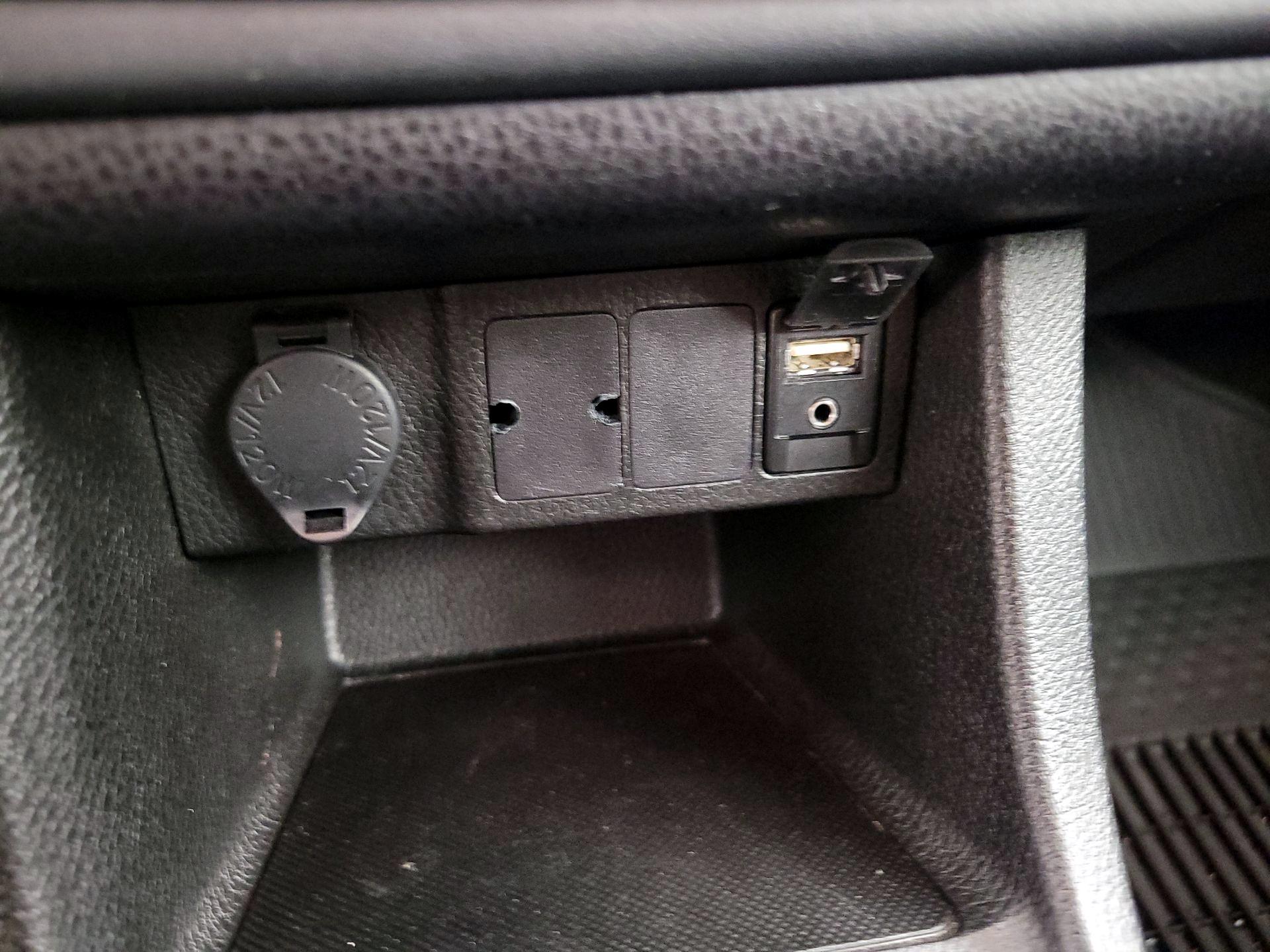 Thumbnail: 2017 Toyota Corolla - 18