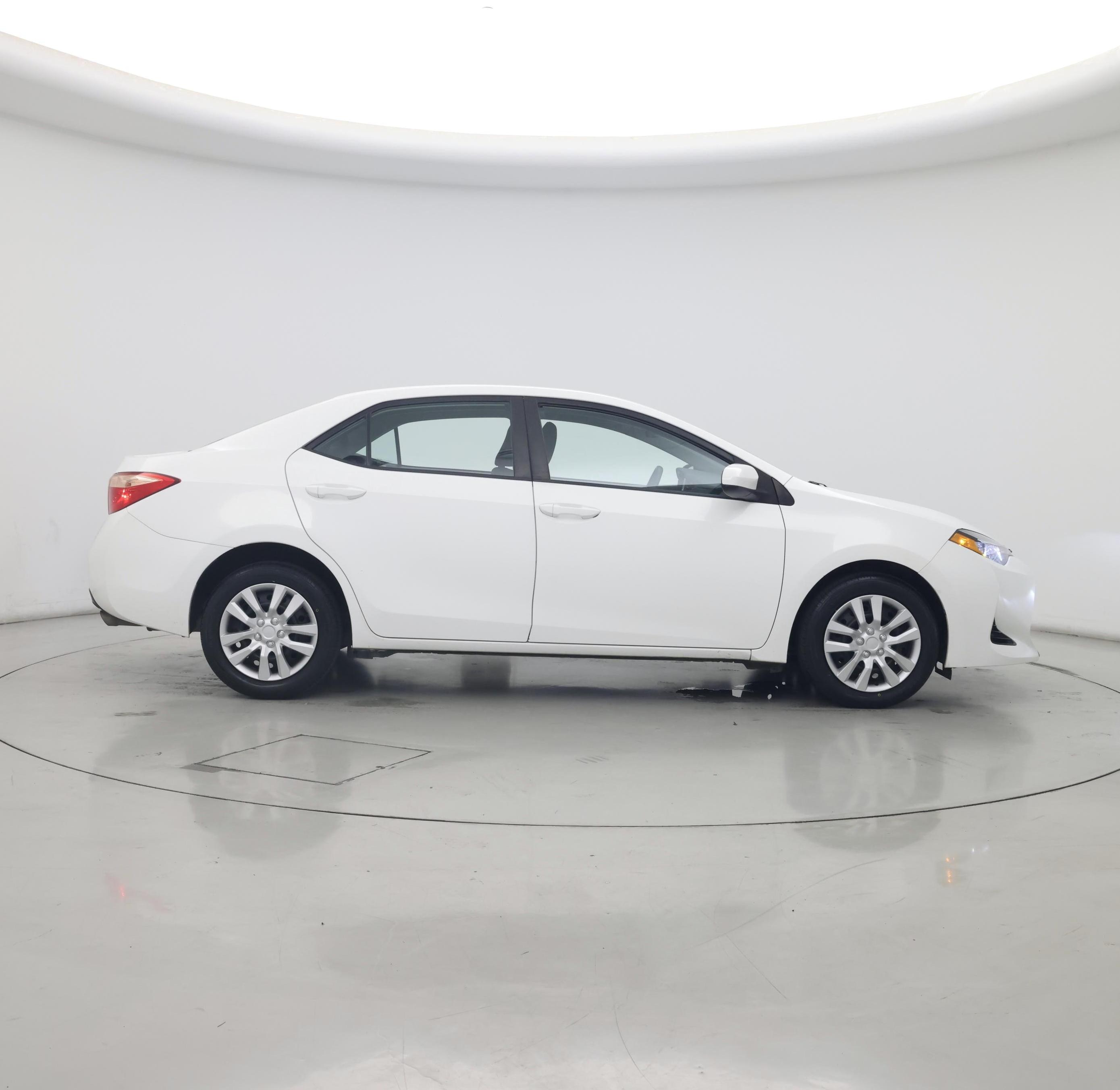 Thumbnail: 2017 Toyota Corolla - 7