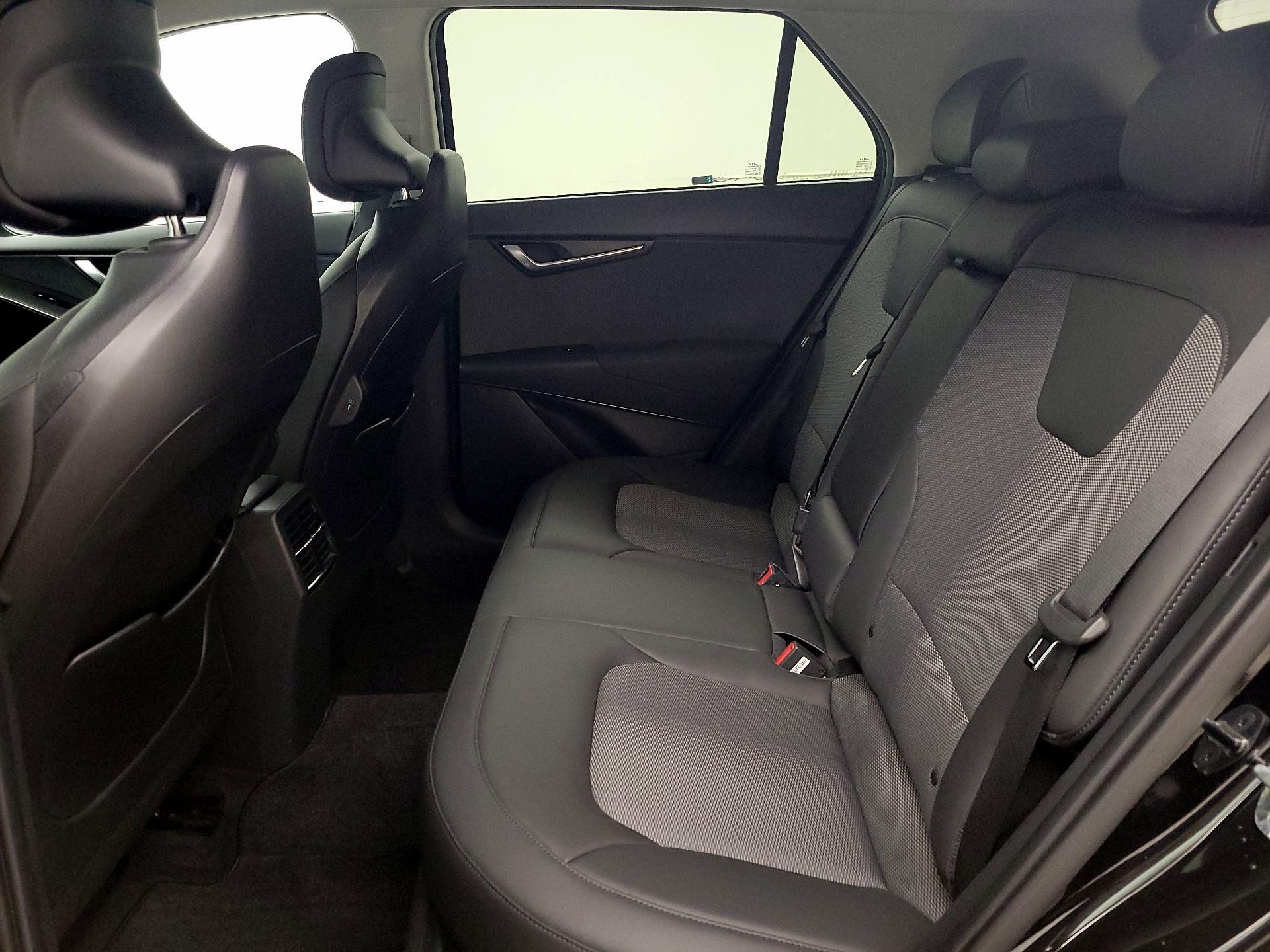 Thumbnail: 2023 Kia Niro - 20