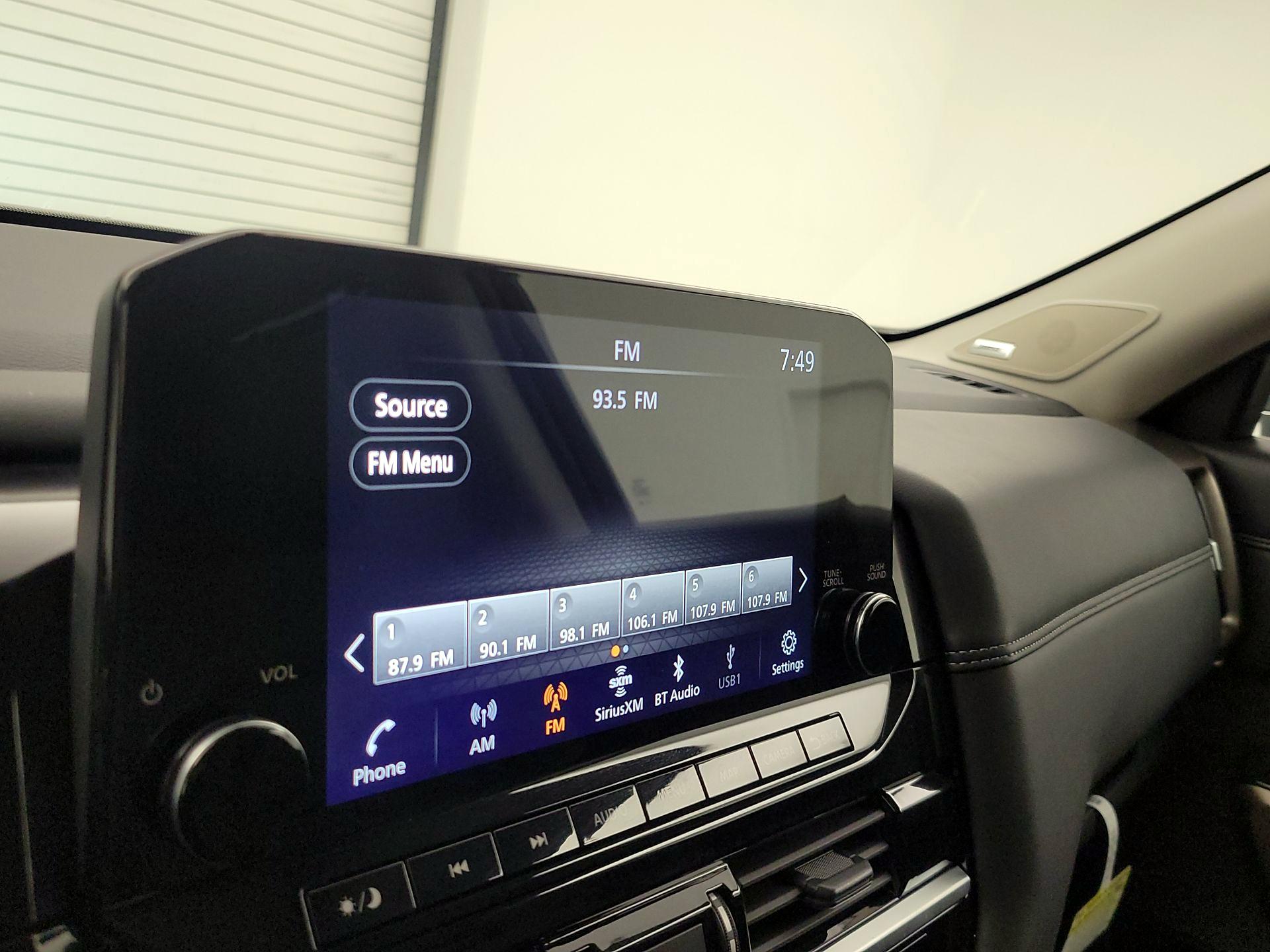 Thumbnail: 2024 Nissan Pathfinder - 16