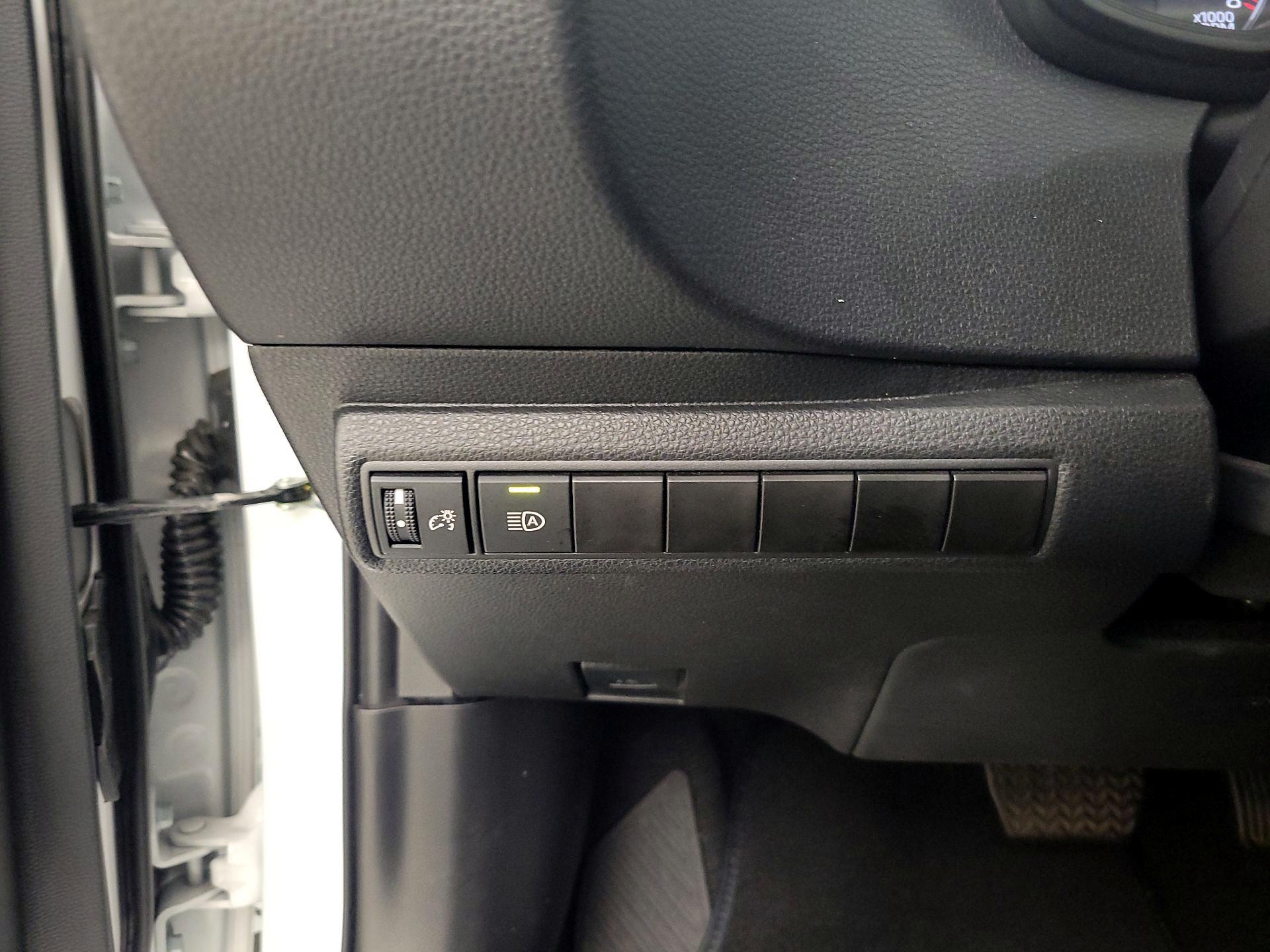 Thumbnail: 2025 Toyota Corolla - 13