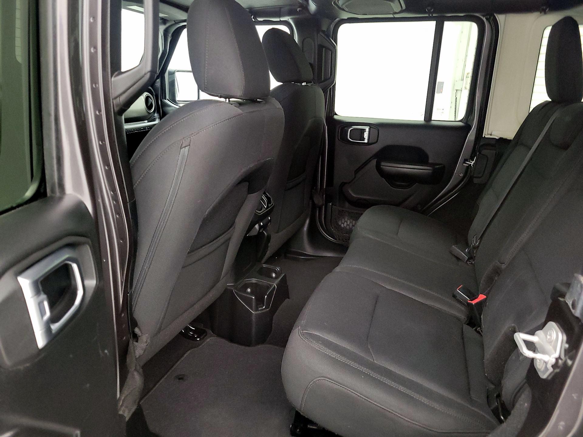 Thumbnail: 2018 Jeep Wrangler - 19