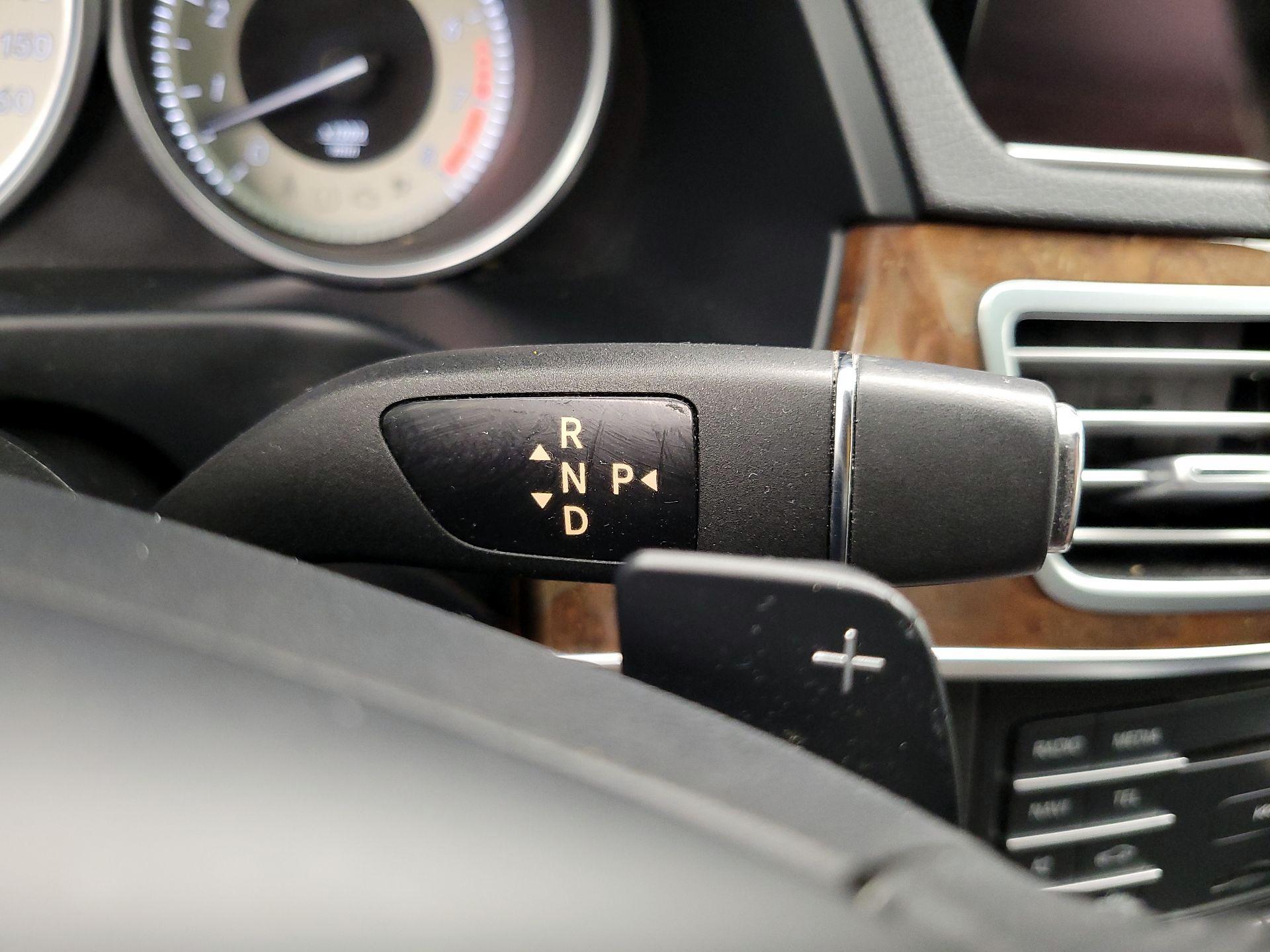 Thumbnail: 2016 Mercedes-Benz E-Class - 17