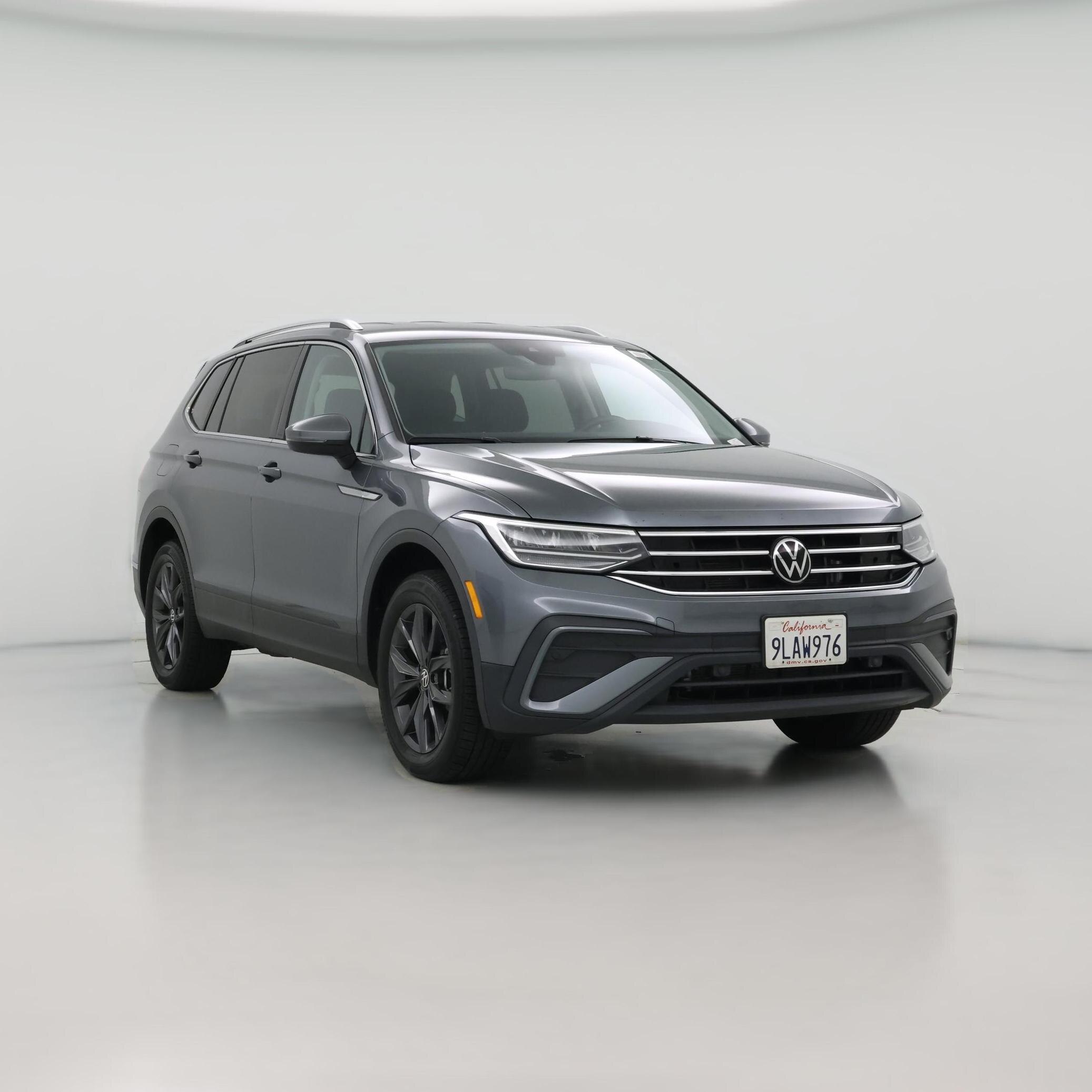 Thumbnail: 2023 Volkswagen Tiguan - 1