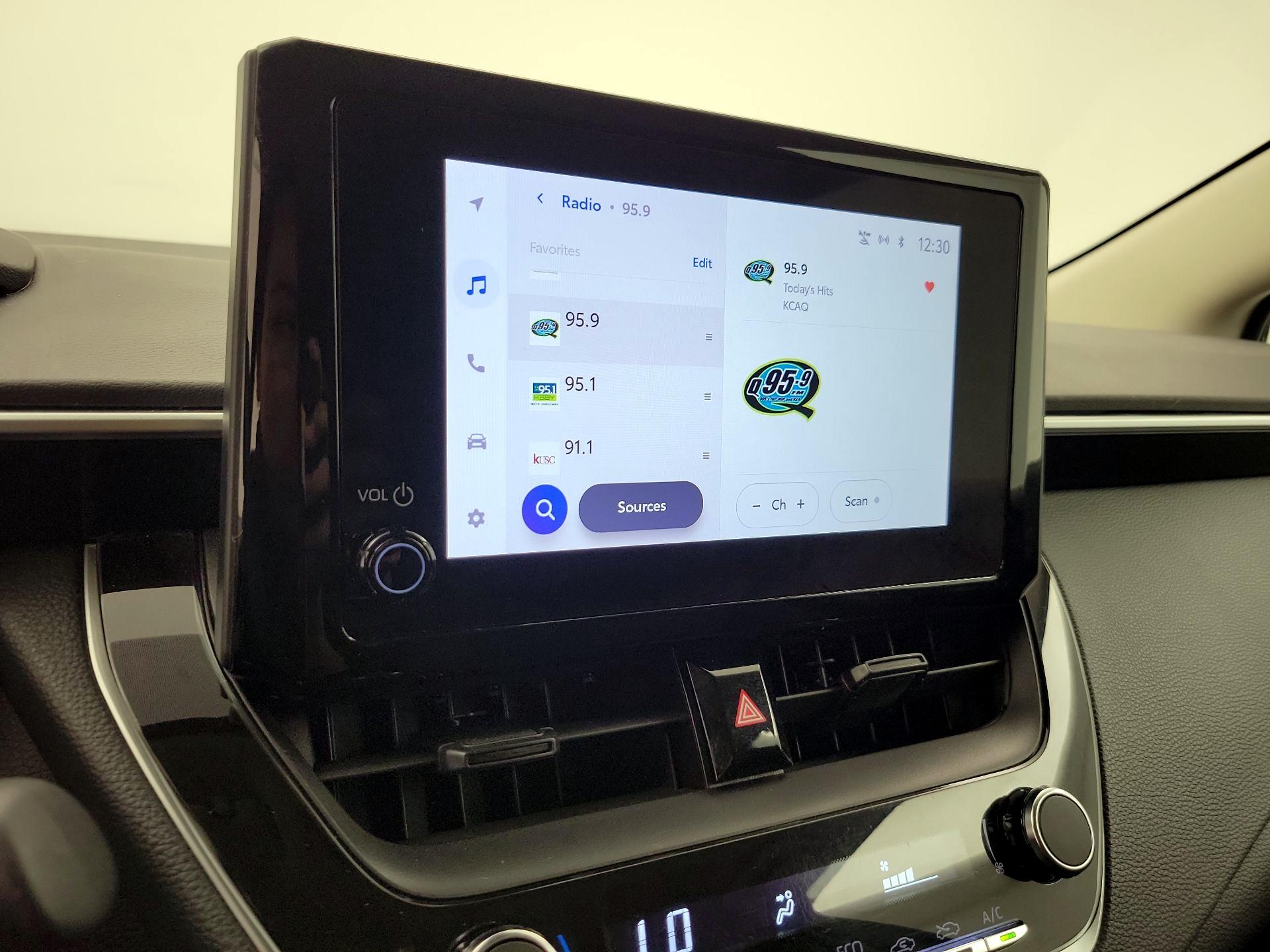 Thumbnail: 2023 Toyota Corolla - 15