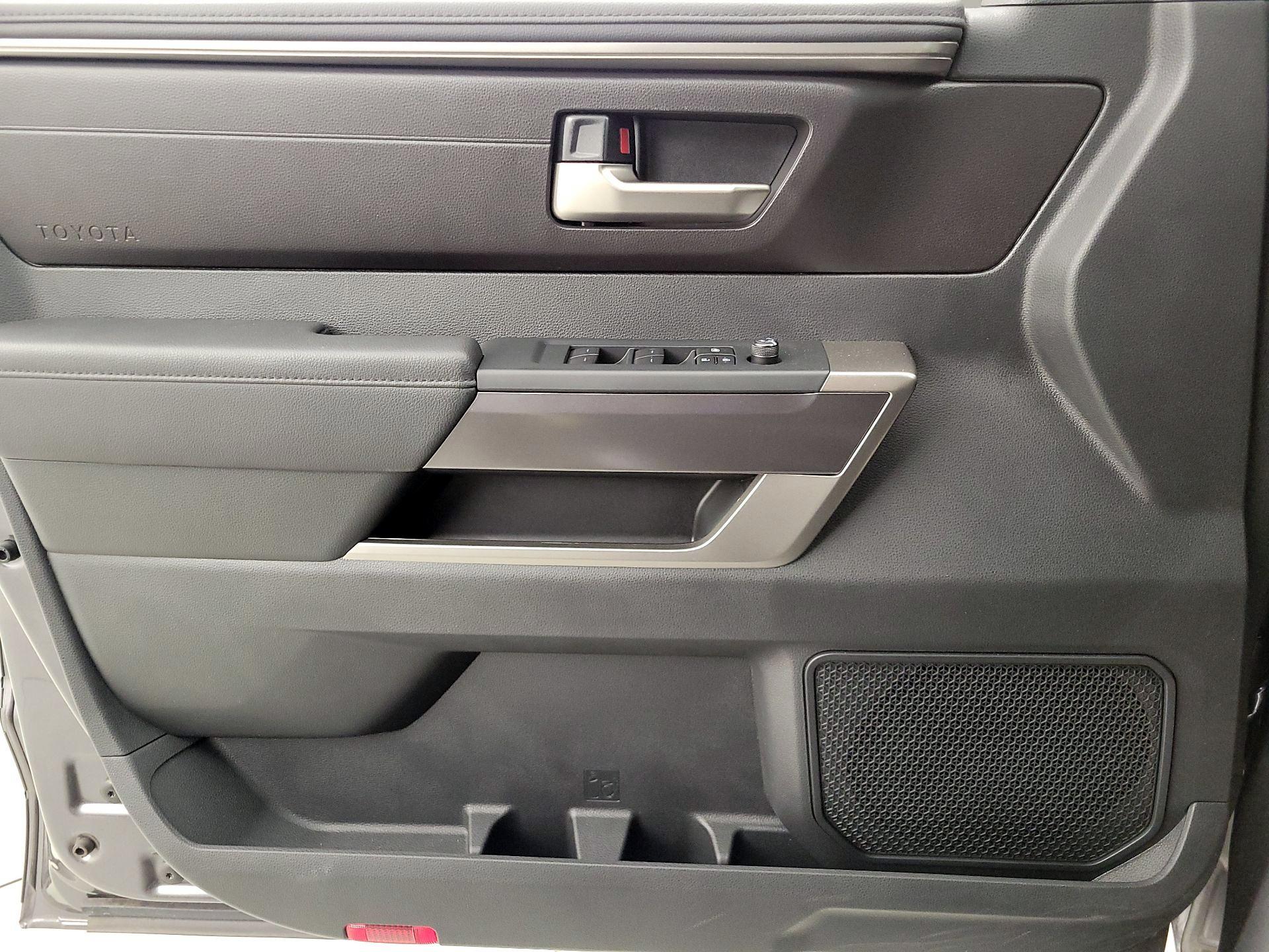 Thumbnail: 2025 Toyota Tundra - 12