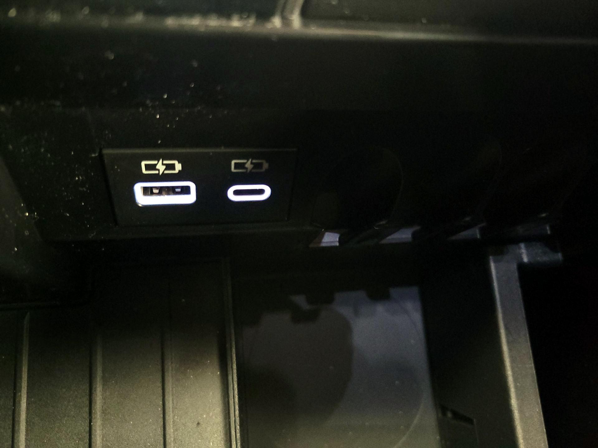 Thumbnail: 2025 Toyota Tundra - 18