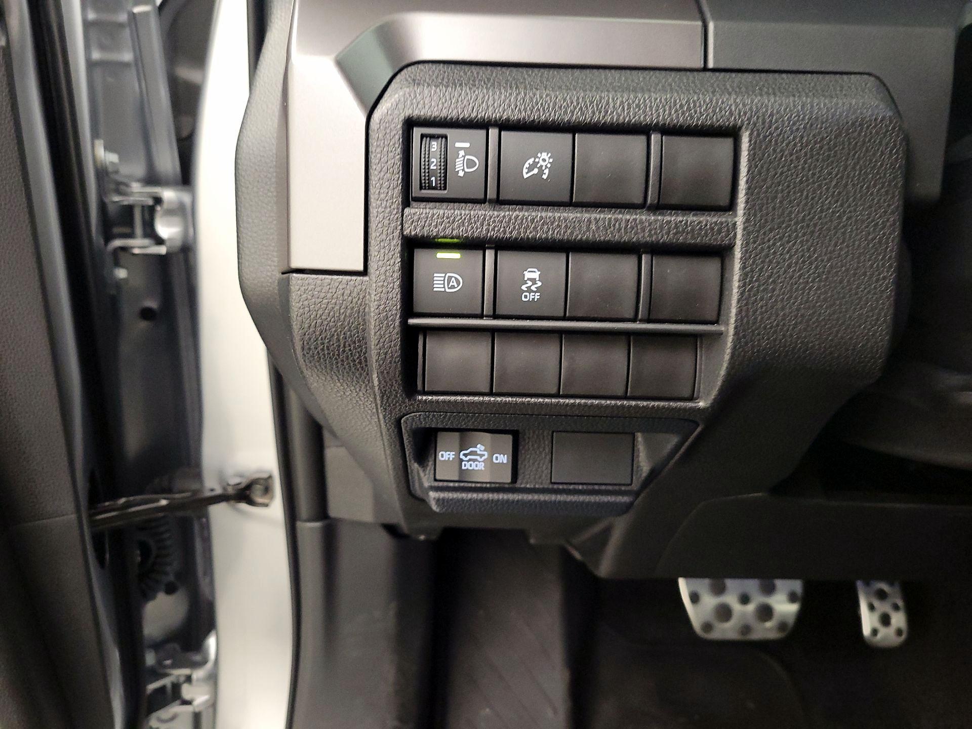 Thumbnail: 2025 Toyota Tacoma - 13