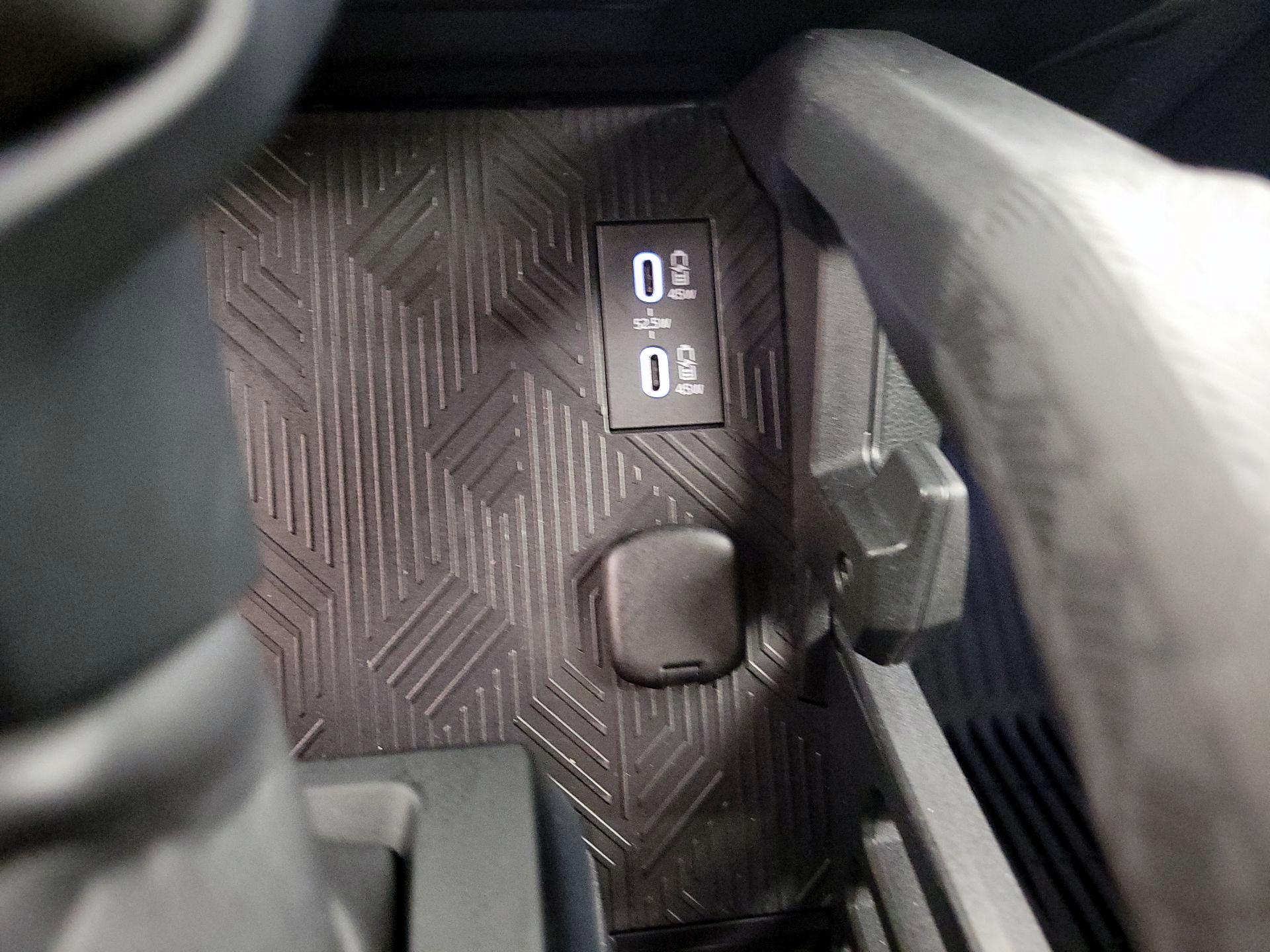 Thumbnail: 2025 Toyota Tacoma - 18